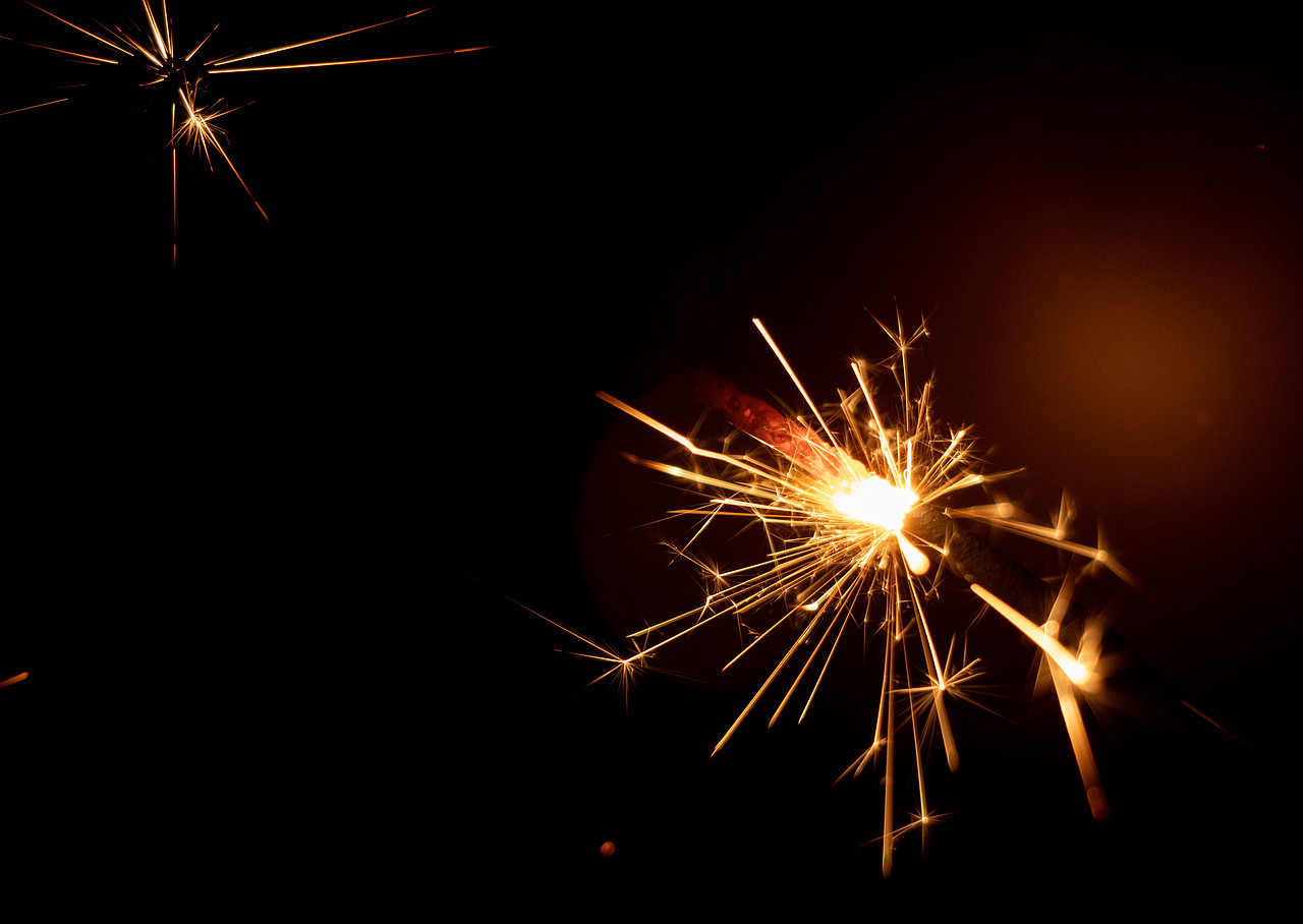 新年小焰火（图ZMzI4MjkzNjA4） - 其他摄影 - 站酷设计师阿修修xiu原创素材 - 站酷ZCOOL