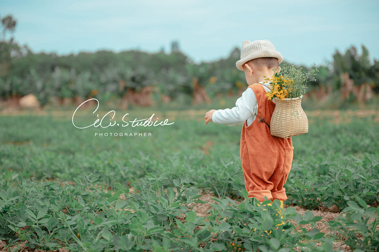 立夏-小盆友下地干农活咯