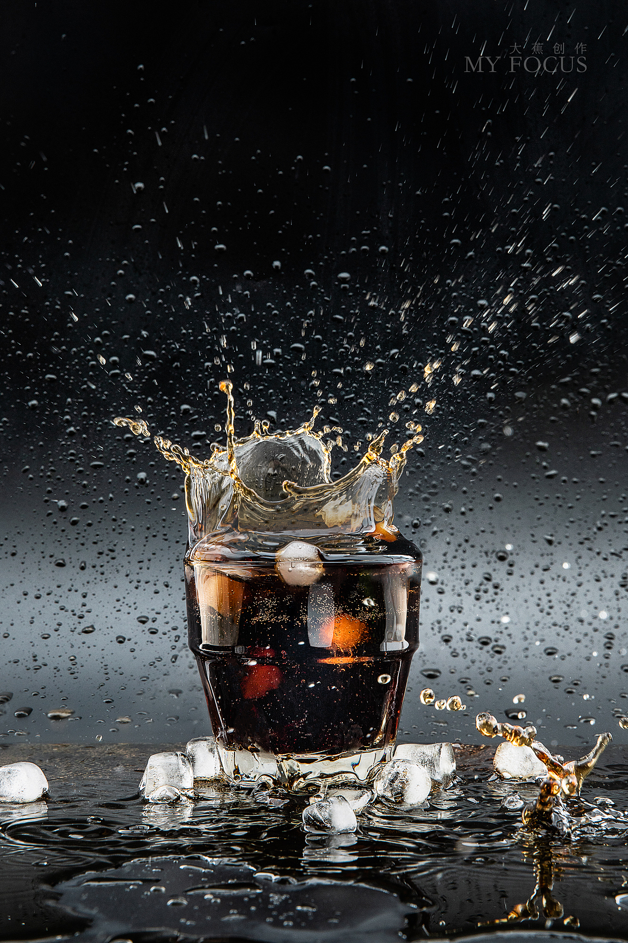 可口可乐 ｜ 饮料摄影 ｜ 大蕉创作（图ZMzE5NTc3ODU2） - 产品摄影 - 站酷设计师大蕉MYFOCUS原创素材 - 站酷ZCOOL