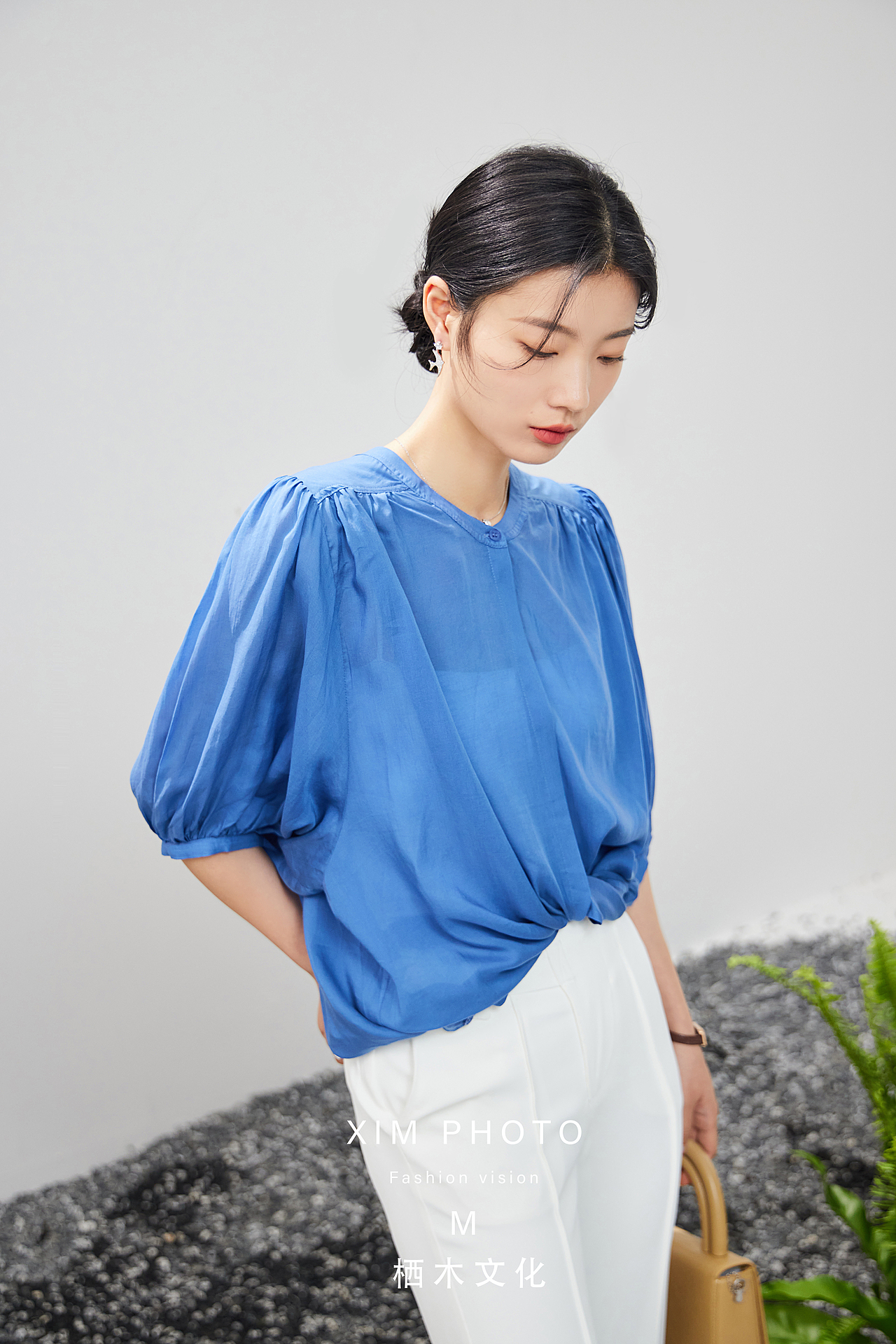 轻熟风女装置景拍摄（图ZMzAwMjE1MTcy） - 人像摄影 - 站酷设计师栖木文化传媒原创素材 - 站酷ZCOOL