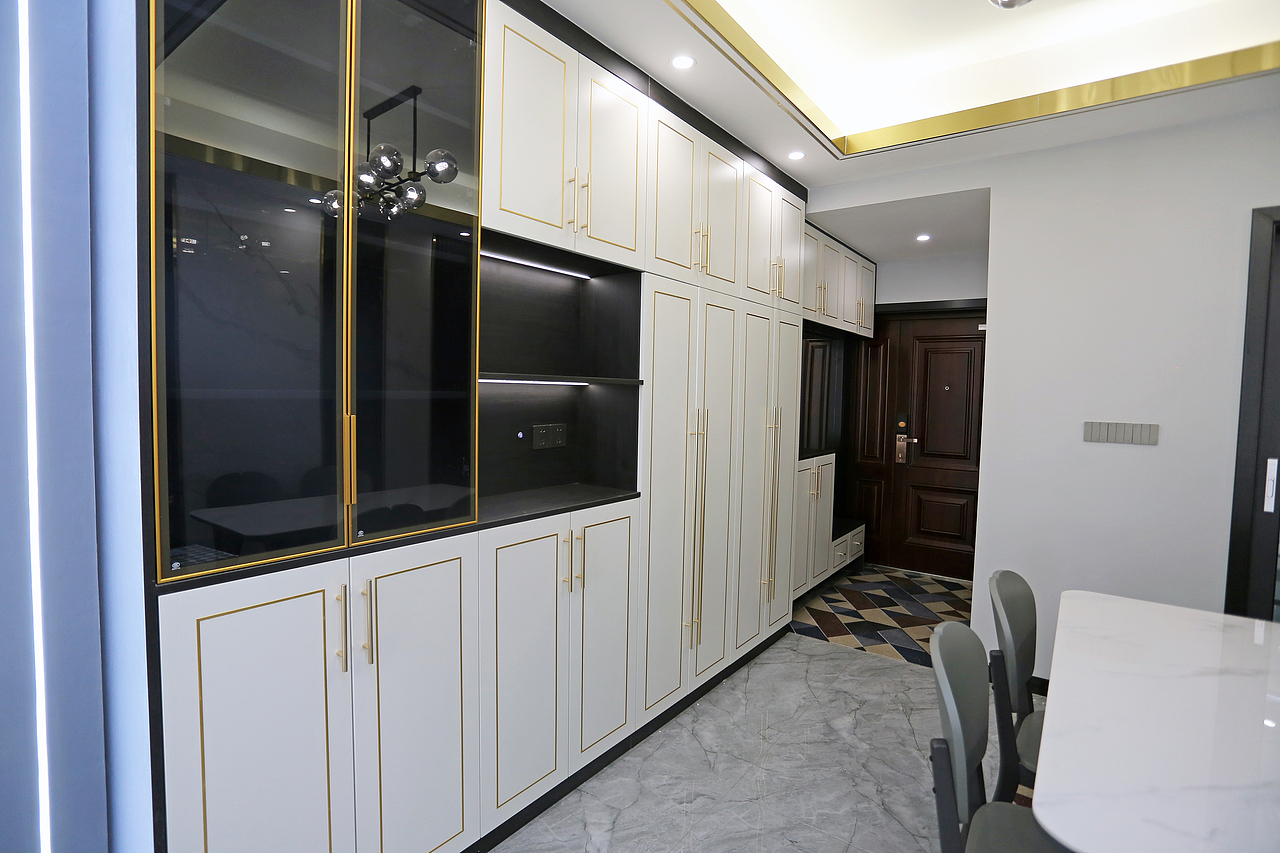 四川岳池龙湖观澜(105平方现代轻奢三居室)实景案例