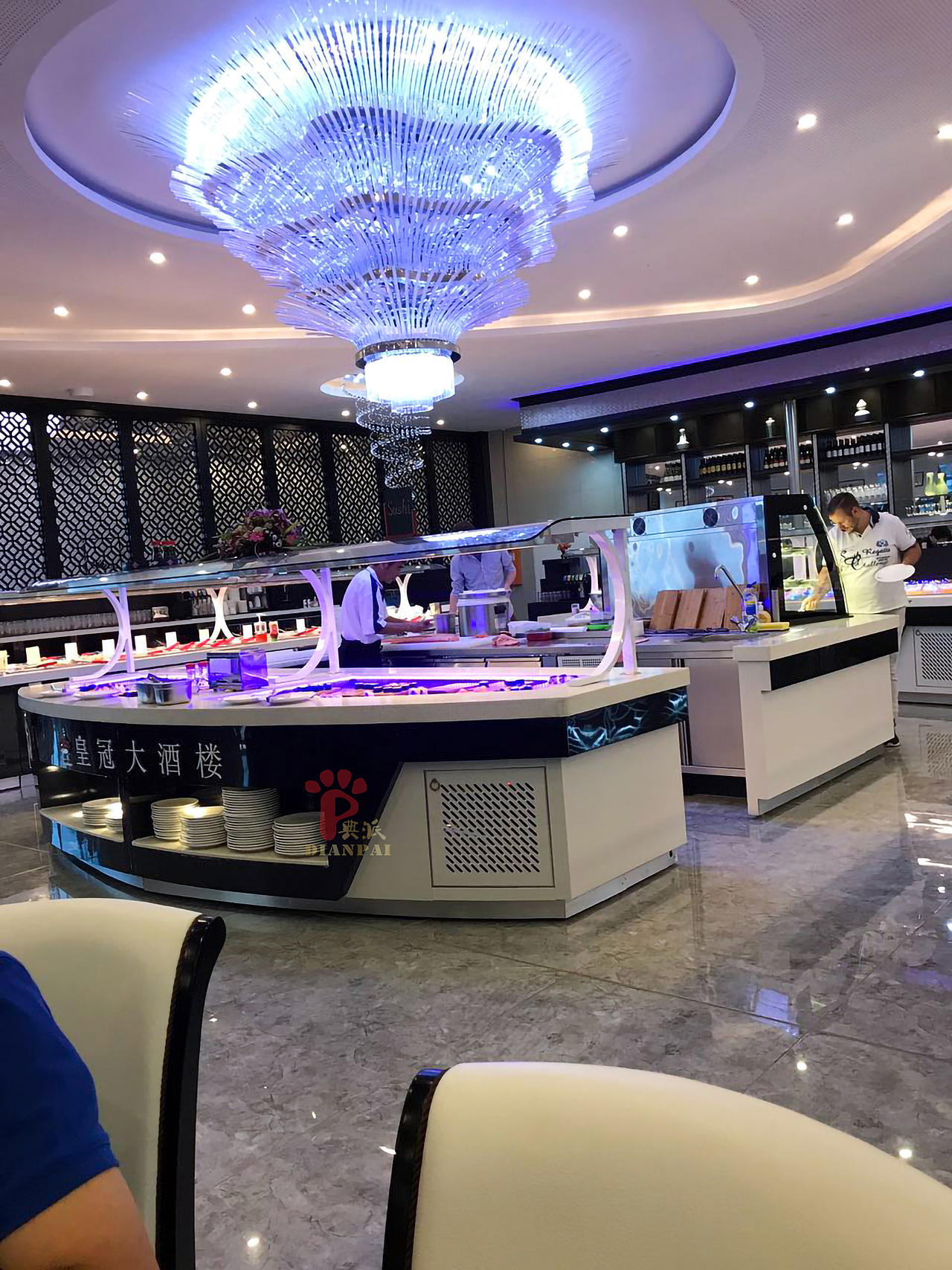 法国自助海鲜餐厅自助餐布菲台