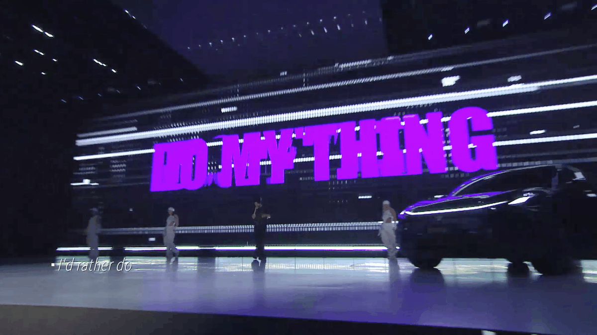 极越 全球首台AI汽车机器人发布会 裸眼3D沉浸空间视觉（图ZMzU2MDY4MjMy） - 舞台美术 - 站酷设计师影工作室数字视觉原创素材 - 站酷ZCOOL