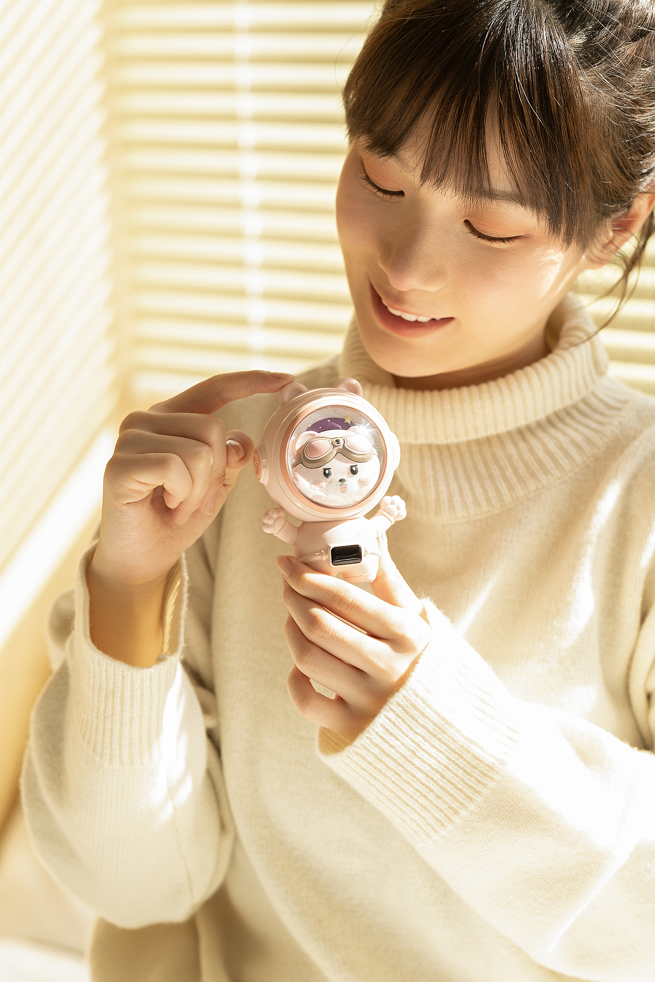 随手拍丨迈越太空兔暖手宝