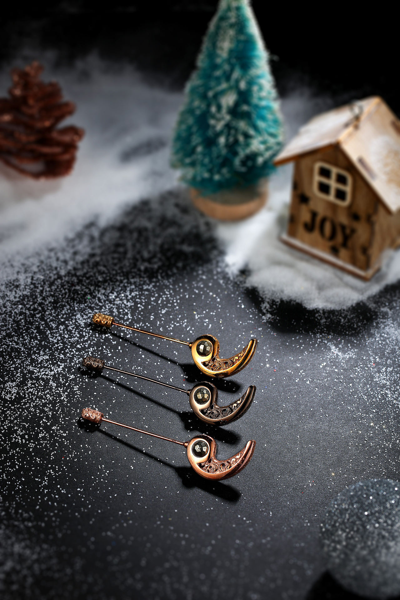 黄金/珠宝/白底图/静物摄影/珍珠/首饰/宝石/场景图