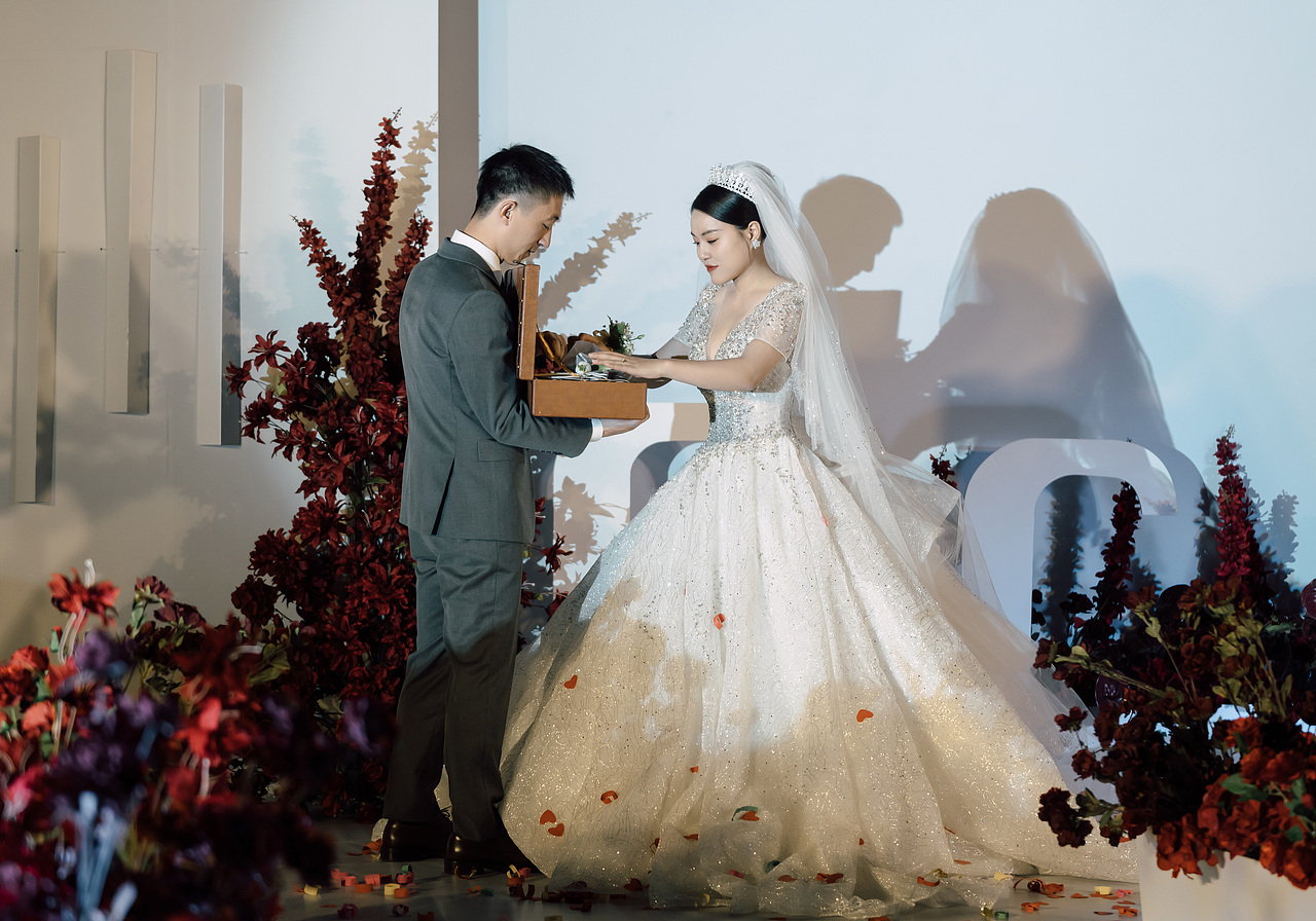 婚礼跟拍（图ZMzMxOTg1Mjg4） - 婚礼摄影 - 站酷设计师ss苏梦楠原创素材 - 站酷ZCOOL