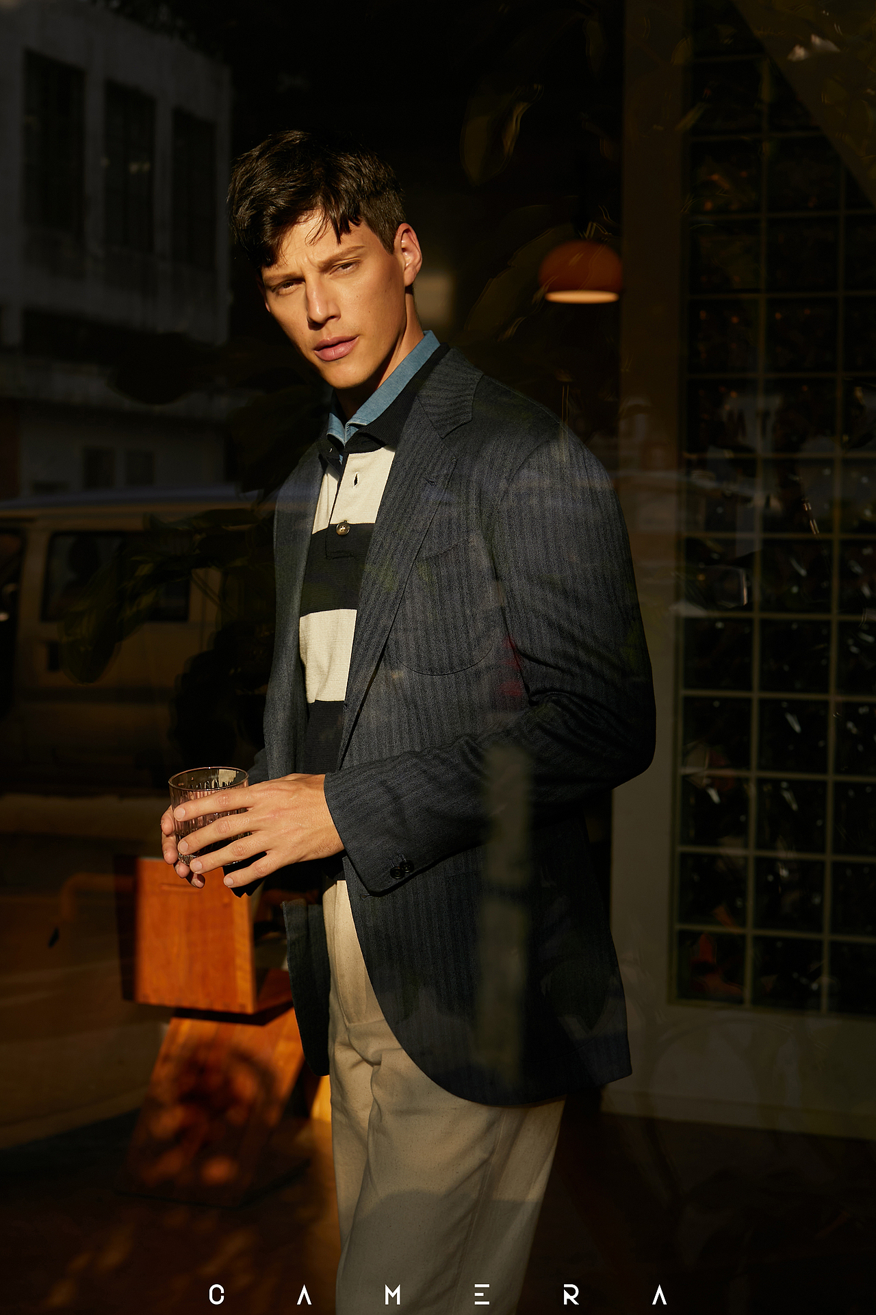 男装棉服职业装西装广告大片（图ZMzIyNzI1MTQ4） - 人像摄影 - 站酷设计师咔萌摄影原创素材 - 站酷ZCOOL