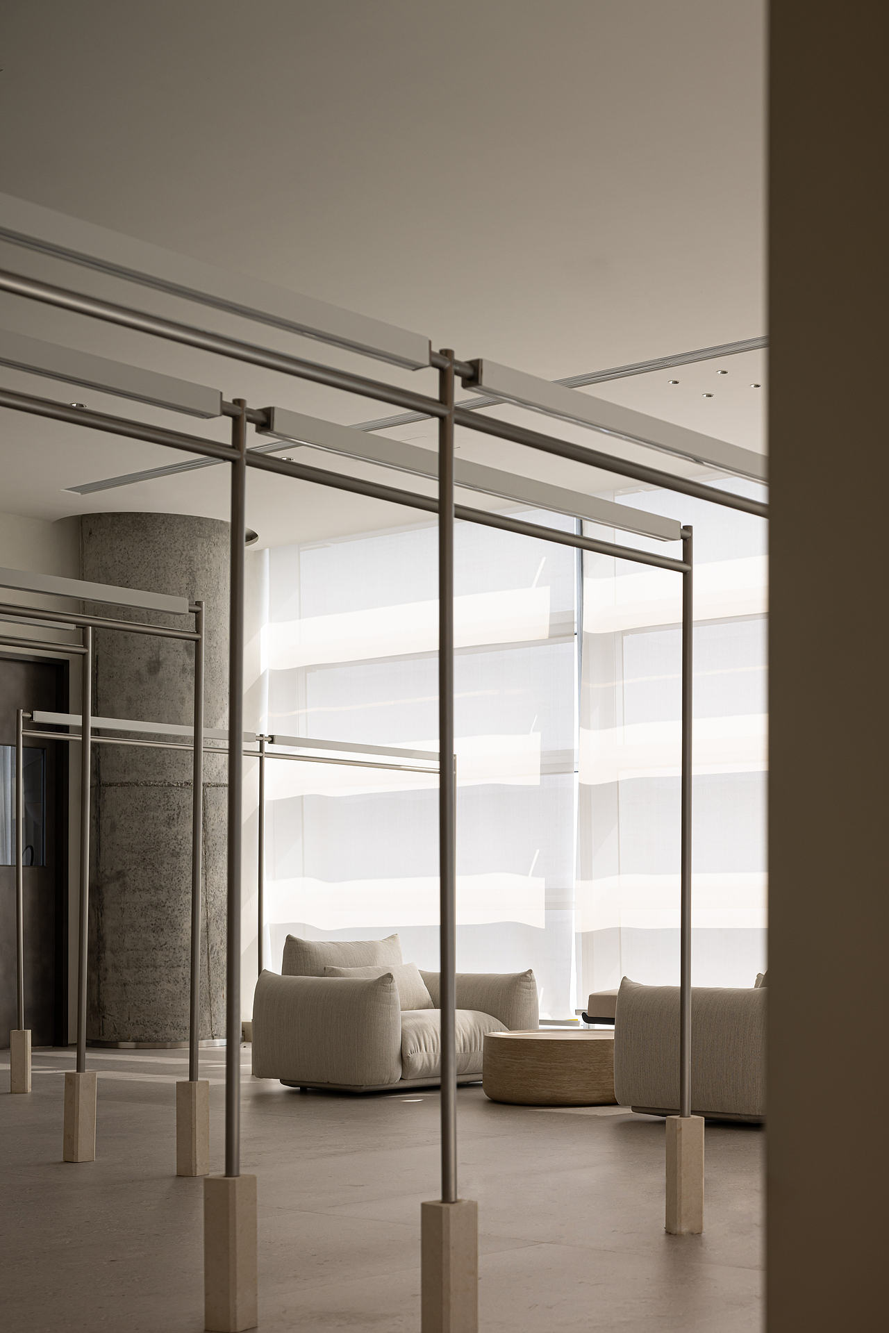 深圳WEIZHI服饰|MOOTHAN. DESIGN