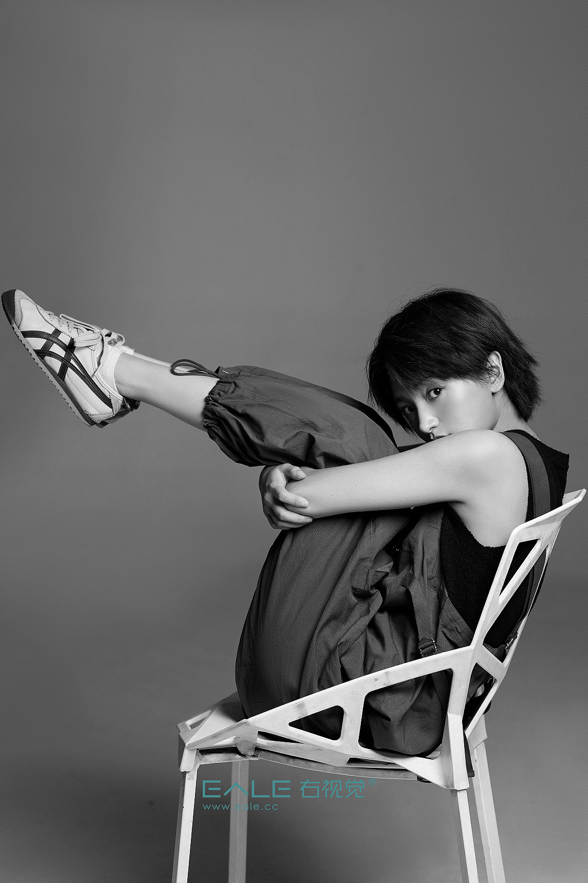 黑白格 含教程:女生怎么拍的更帅气更高级