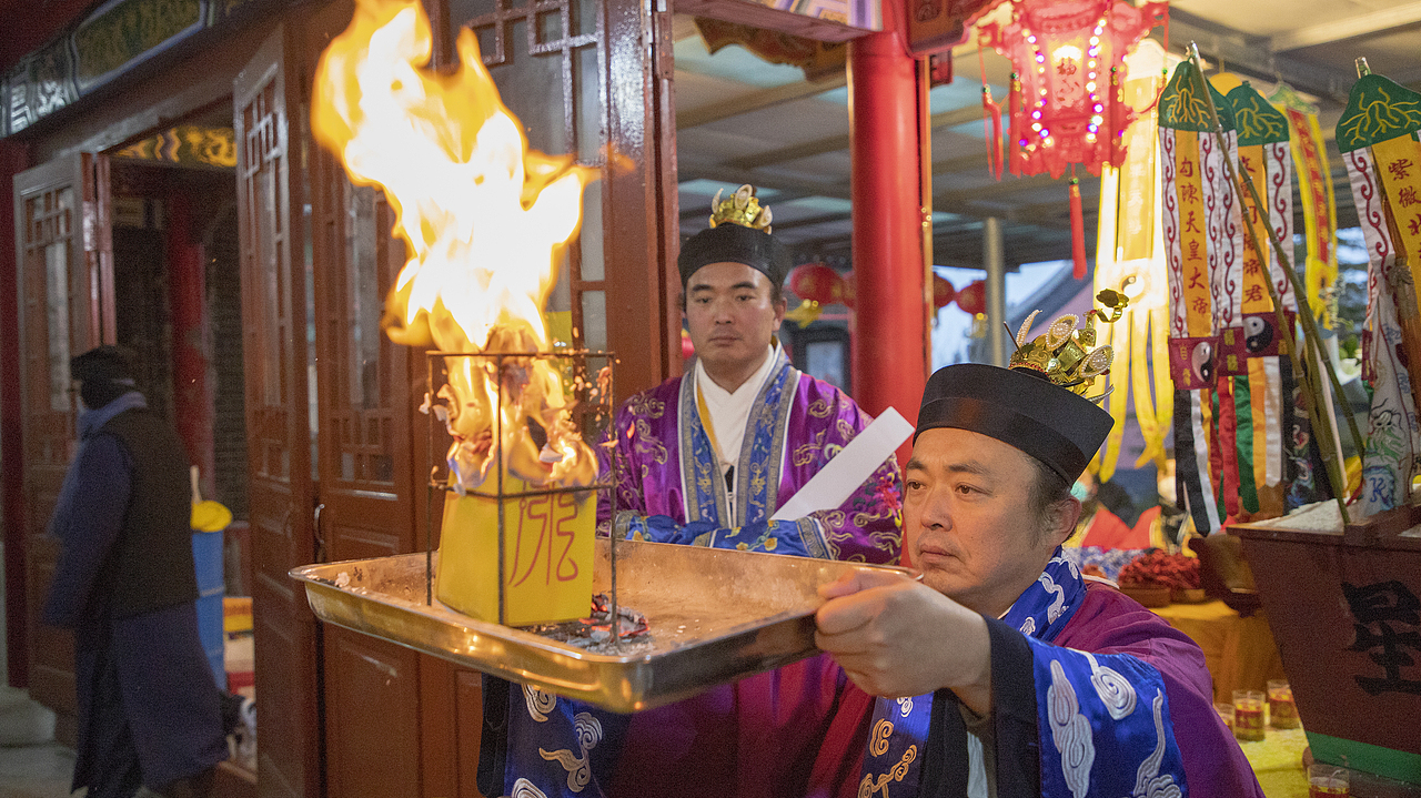 道观法会现场人文记实