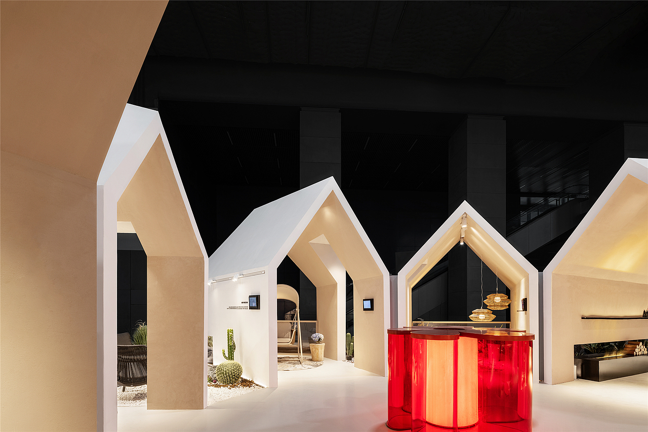 「亚帝之花」联名展览