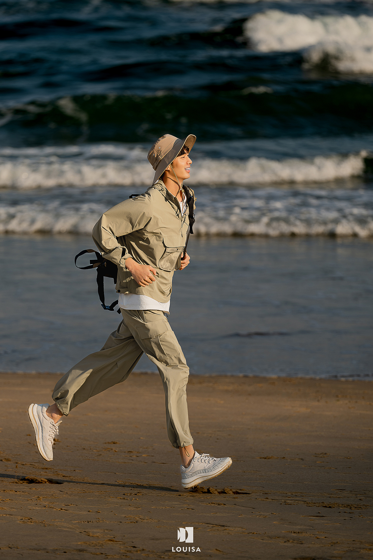 服装拍摄 | 户外氛围场景图