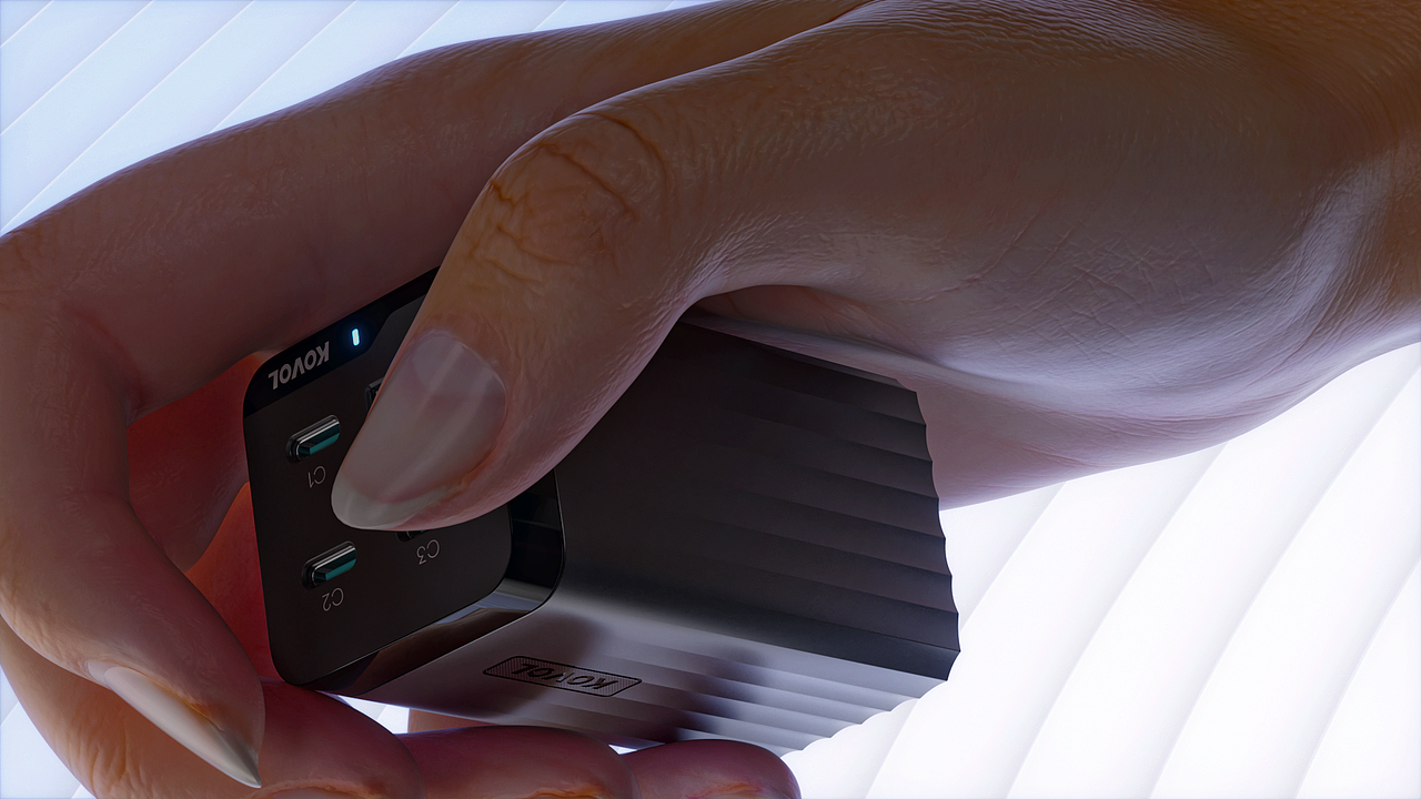 一个四口充电器!!!!!!!