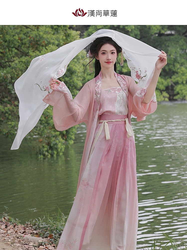 汉服设计|浮香花谷 汉尚华莲（图ZMzM3OTM5MTM2） - 传统/民族服饰 - 站酷设计师一斤的汉服世界原创素材 - 站酷ZCOOL