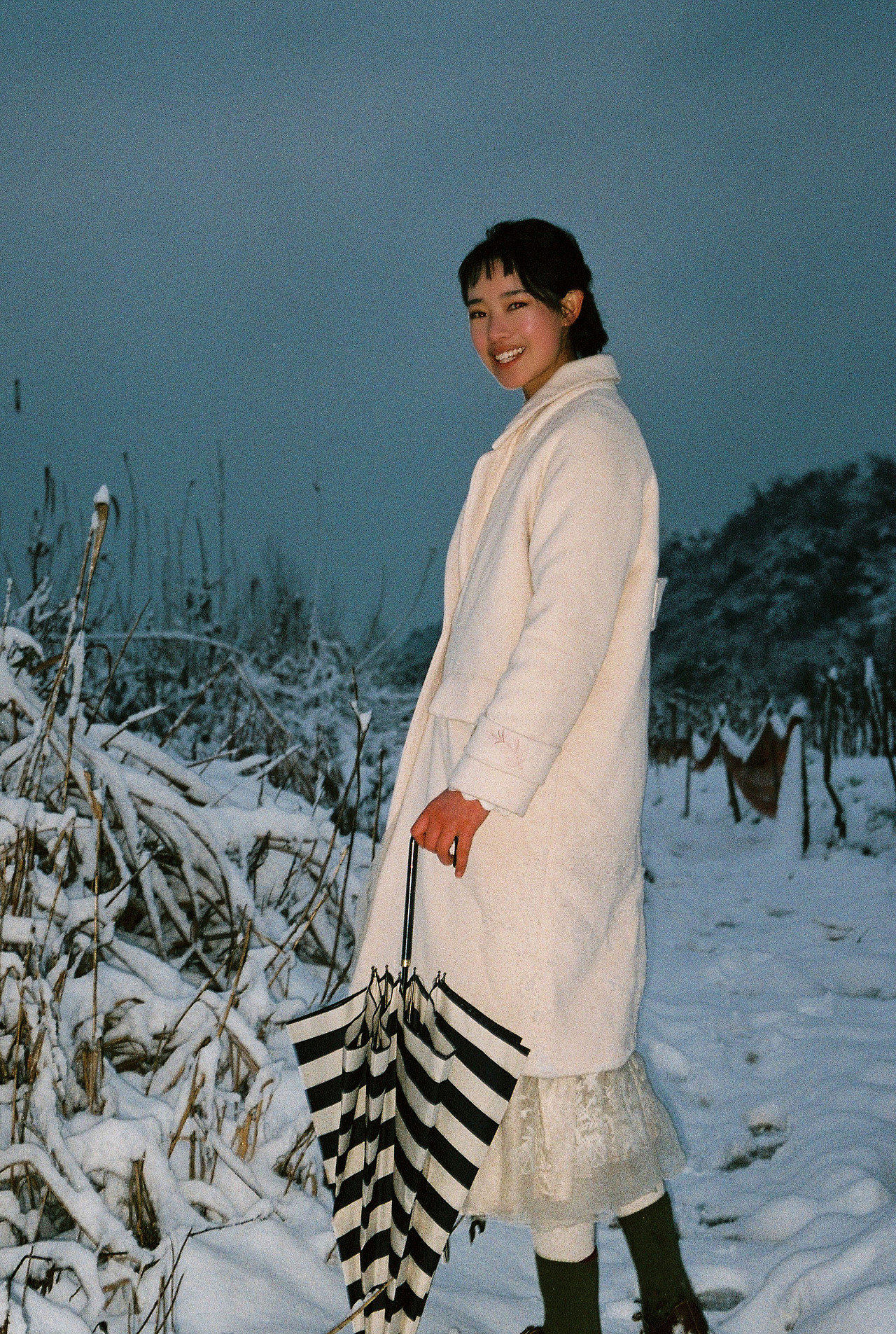 更新一下五六年前拍的照片（图ZMzQyNDMzMjQw） - 人像摄影 - 站酷设计师啊啊啊斌ab原创素材 - 站酷ZCOOL