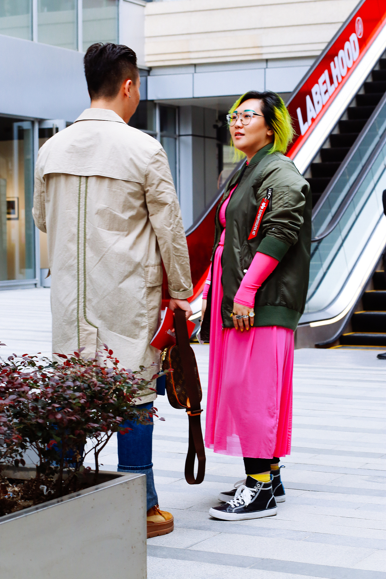 时尚街拍作品回顾(4)/上海时装周（图ZMjk5ODMwNTYw） - 时尚/艺术摄影 - 站酷设计师EasonSin原创素材 - 站酷ZCOOL