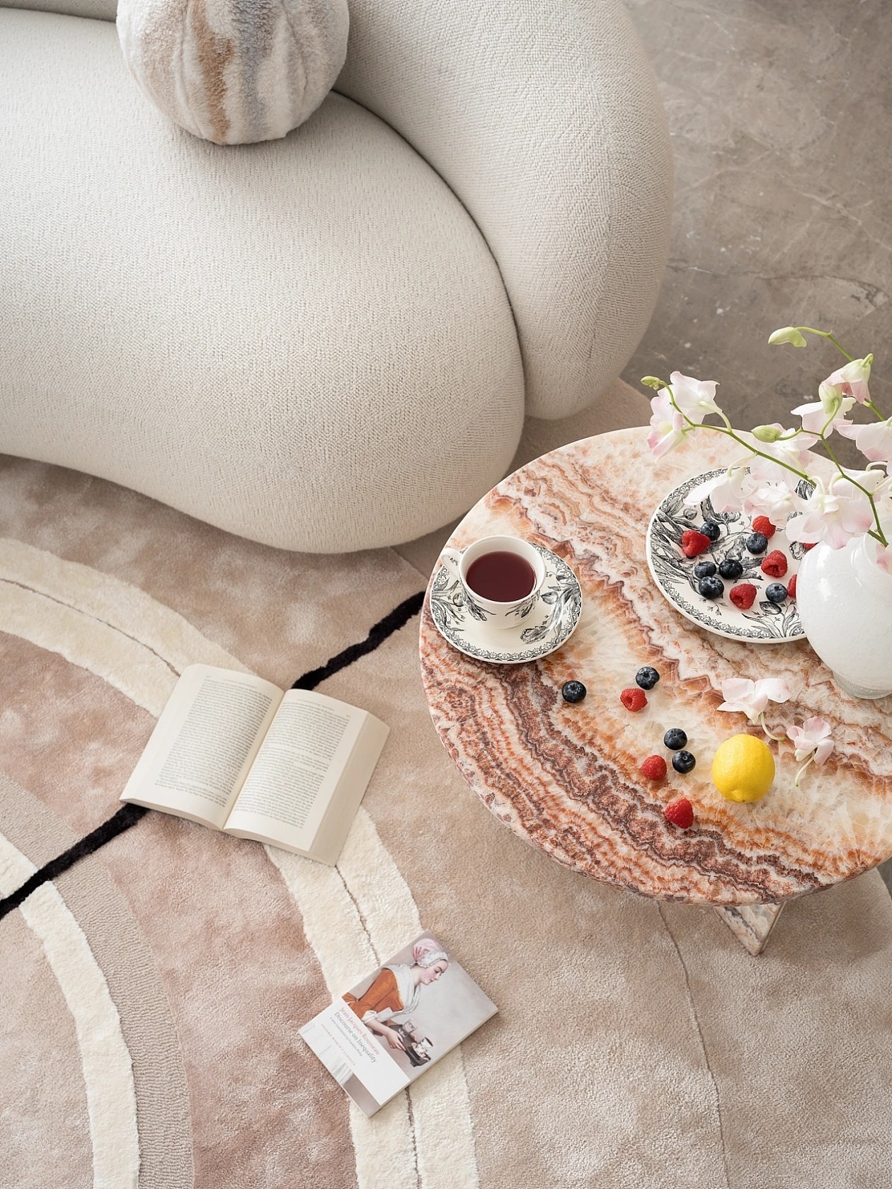 你的奶油风装修还差了这样一块地毯🍦