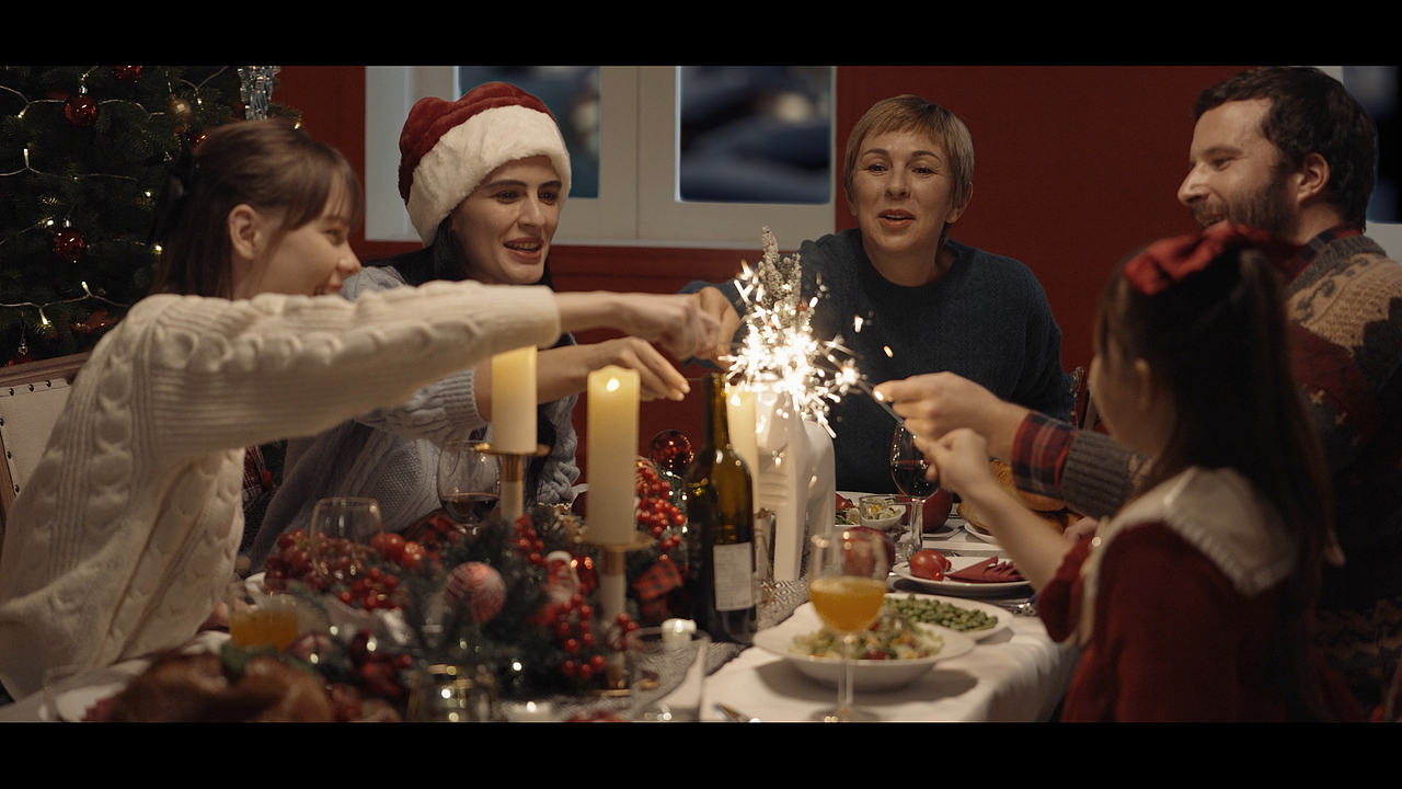 圣诞灯串产品视频（图ZMzcwNjE0MDM2） - 短片 - 站酷设计师星海设计SOSD原创素材 - 站酷ZCOOL