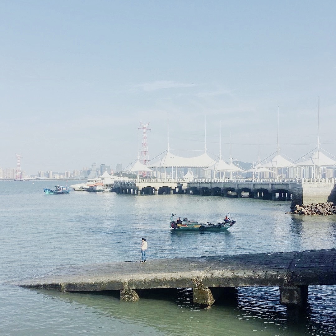 一点点蓝 By Iphone（图ZMzMzMzk5MjUy） - 人文/纪实摄影 - 站酷设计师春呐老夫子原创素材 - 站酷ZCOOL