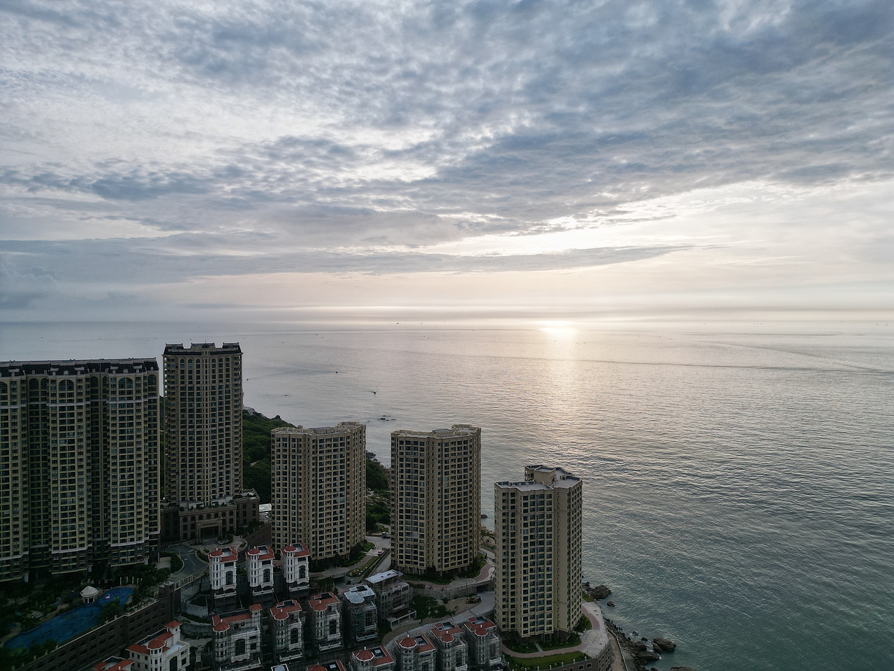 南澳海上日出景色4K高清航拍-素材分享（图ZMzQ5NzIyMTUy） - 风光摄影 - 站酷设计师航拍手宇成原创素材 - 站酷ZCOOL