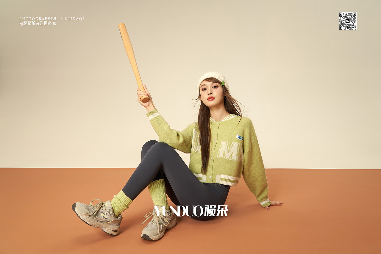 翘小姐小黑裤 运动裤，瑜伽裤，芭比裤（图ZMzQ0MzI4NTE2） - 人像摄影 - 站酷设计师陨朵商拍刘大奇原创素材 - 站酷ZCOOL
