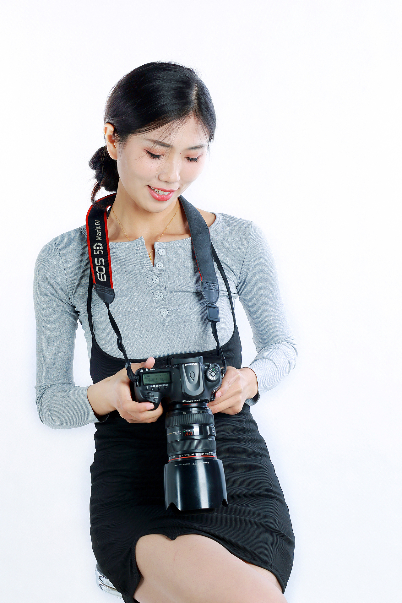 周周学摄影（图ZMzIzNzA1NDQ4） - 人像摄影 - 站酷设计师上海老夫子原创素材 - 站酷ZCOOL