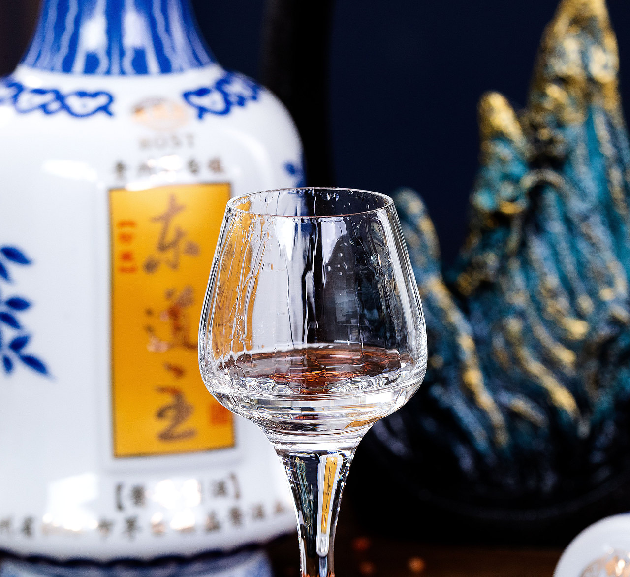 白酒产品拍摄（图ZMzIwNTc4NDMy） - 产品摄影 - 站酷设计师映摄传媒原创素材 - 站酷ZCOOL
