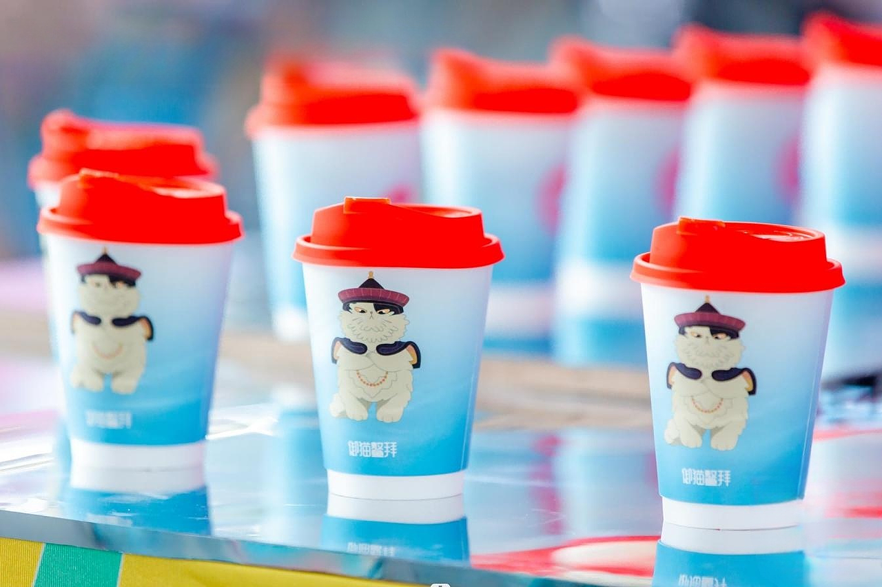 御貓咖啡館設(shè)計，新冶策展「上新國潮館」展館展示設(shè)計（圖ZMzQ1NjgyNzQw） - 展陳設(shè)計 - 站酷設(shè)計師新冶組設(shè)計原創(chuàng)素材 - 站酷ZCOOL