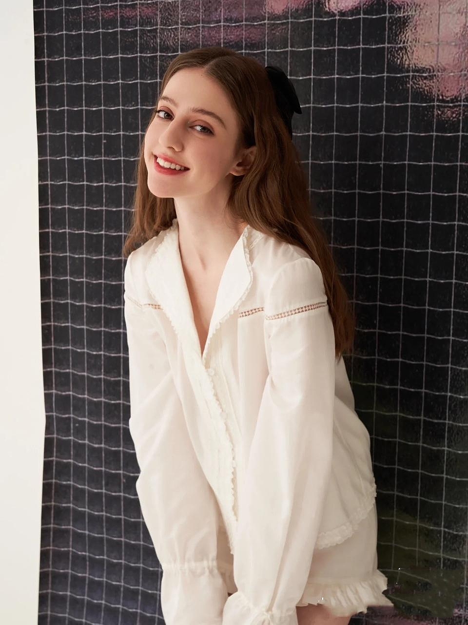 外国模特 服装女模 成衣拍摄女模 潮牌女外模 潮牌服装（图ZMzYxOTg1MjEy） - 人像摄影 - 站酷设计师星辰模特经纪原创素材 - 站酷ZCOOL