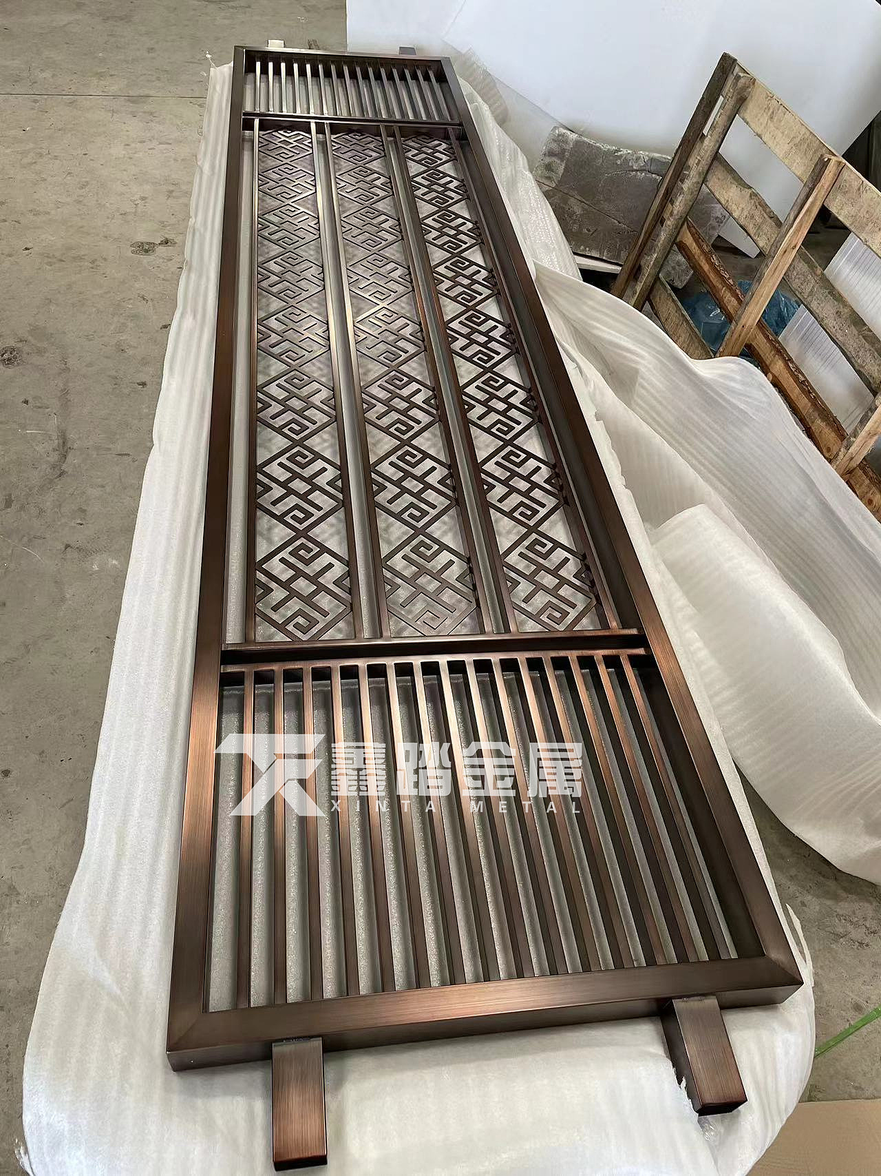 304不锈钢拉丝红古铜屏风 新中式不锈钢隔断 成品屏风（图ZMzM2ODM5ODA4） - 其他手工艺 - 站酷设计师xt188869原创素材 - 站酷ZCOOL