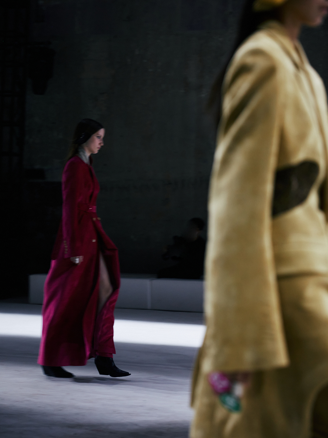 OUDE WAAG 2023ss fashionweek backstage时装周后台（图ZMzIwMDkzNTA0） - 时尚/艺术摄影 - 站酷设计师乐mmm原创素材 - 站酷ZCOOL