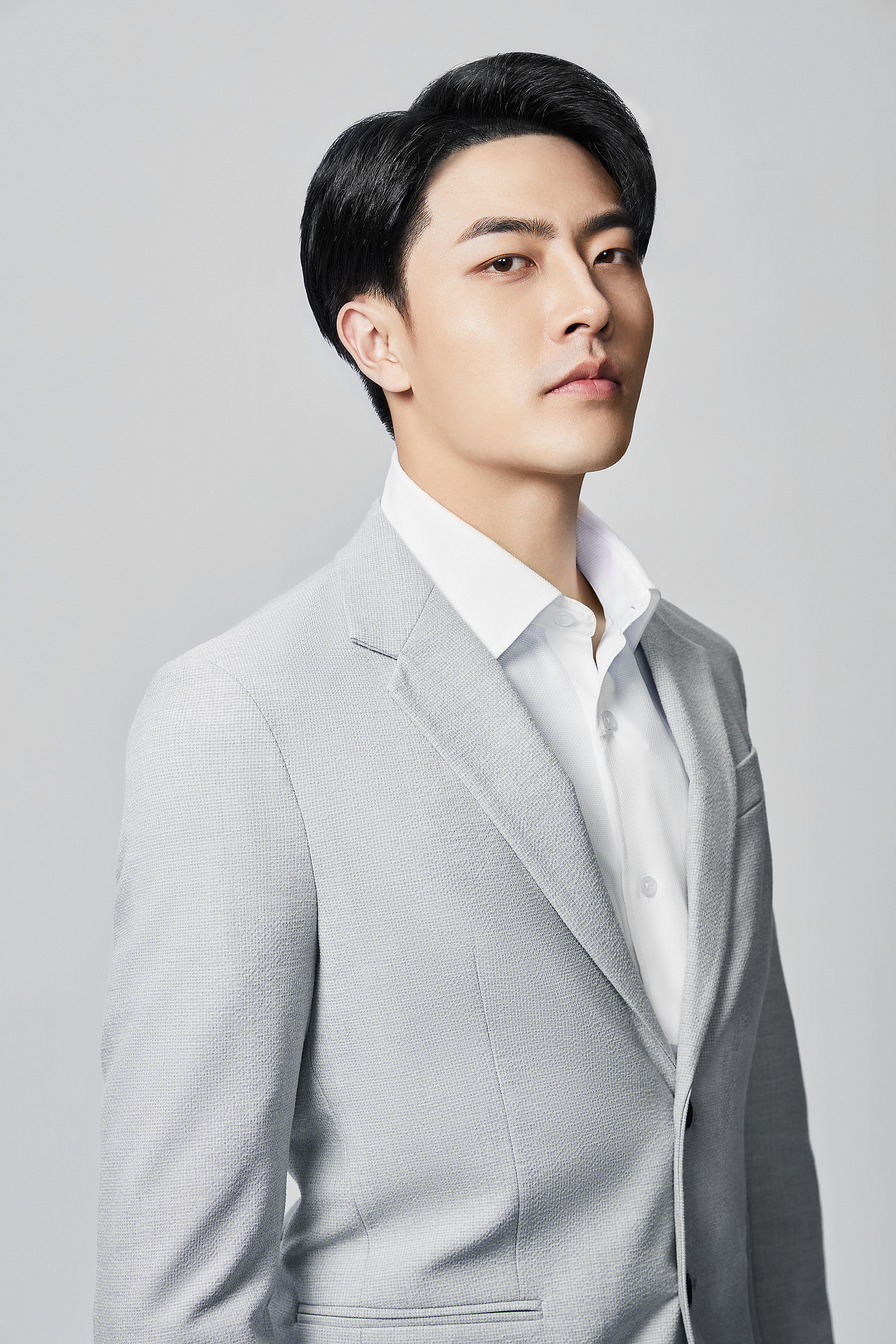 人像练习（图ZMzMzOTg3OTI4） - 修图/后期 - 站酷设计师张赫1原创素材 - 站酷ZCOOL