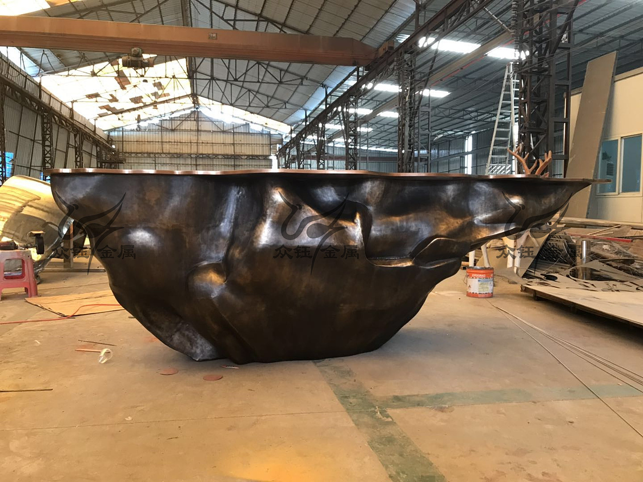 纯手工锻打锤纹黄铜吧台 手工锻打肌理