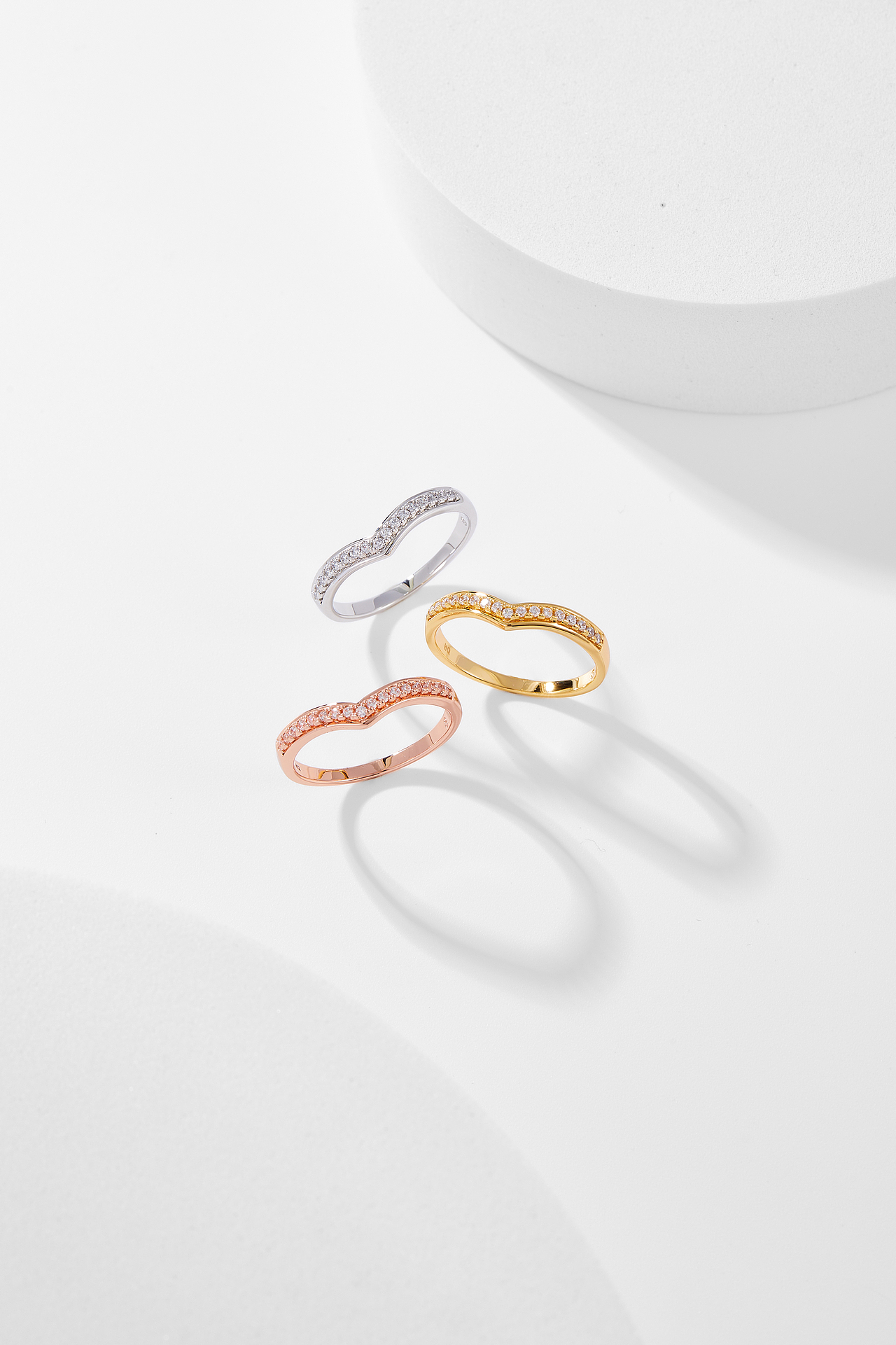 珠宝首饰拍摄 戒指简约光影场景图