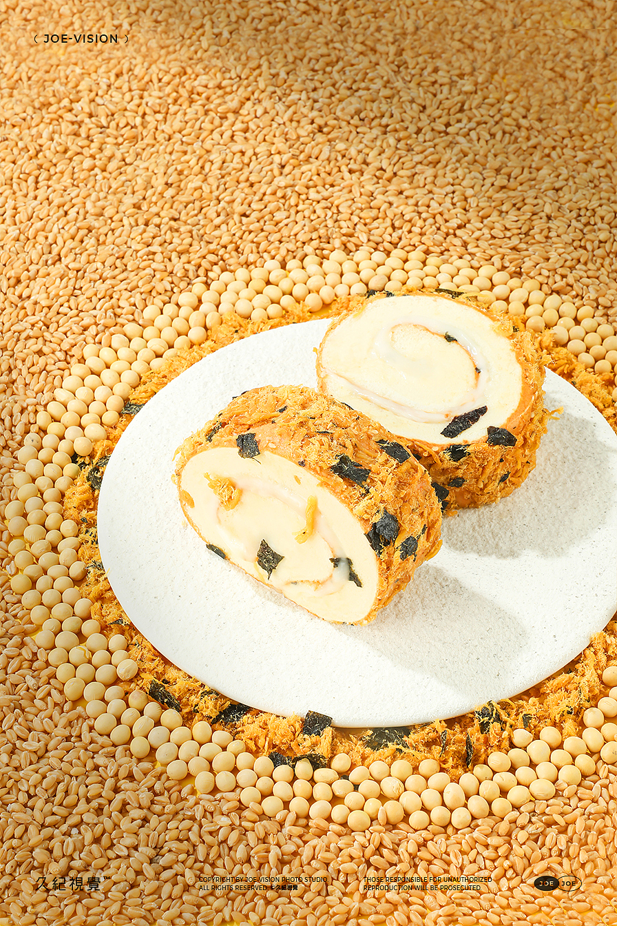 一口爆浆面包『肉松卷｜轻态低卡蛋糕』X JOE VISION（图ZMzQxMDcwNTky） - 美食摄影 - 站酷设计师南京久纪视觉摄影原创素材 - 站酷ZCOOL