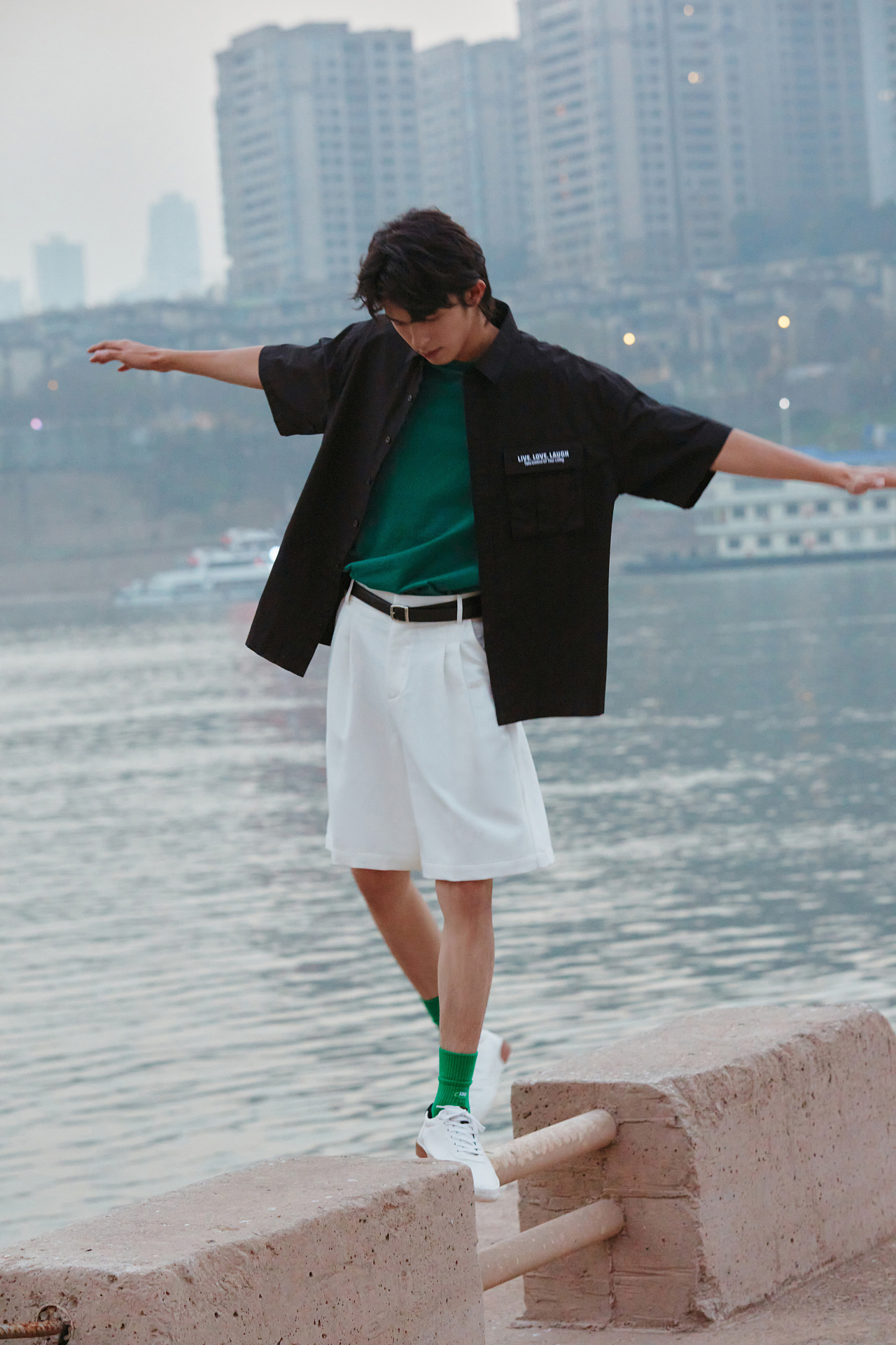 重庆户外人像后期（图ZMzMxOTM5ODg0） - 修图/后期 - 站酷设计师Z87283062朵拉原创素材 - 站酷ZCOOL