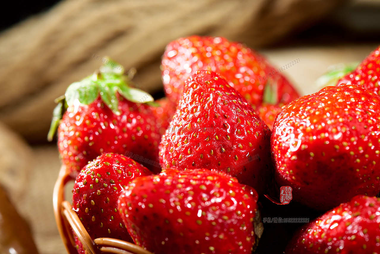 美食拍摄|草莓的诱惑|产品摄影（图ZMzMzNDU1MTMy） - 美食摄影 - 站酷设计师秋之印象原创素材 - 站酷ZCOOL