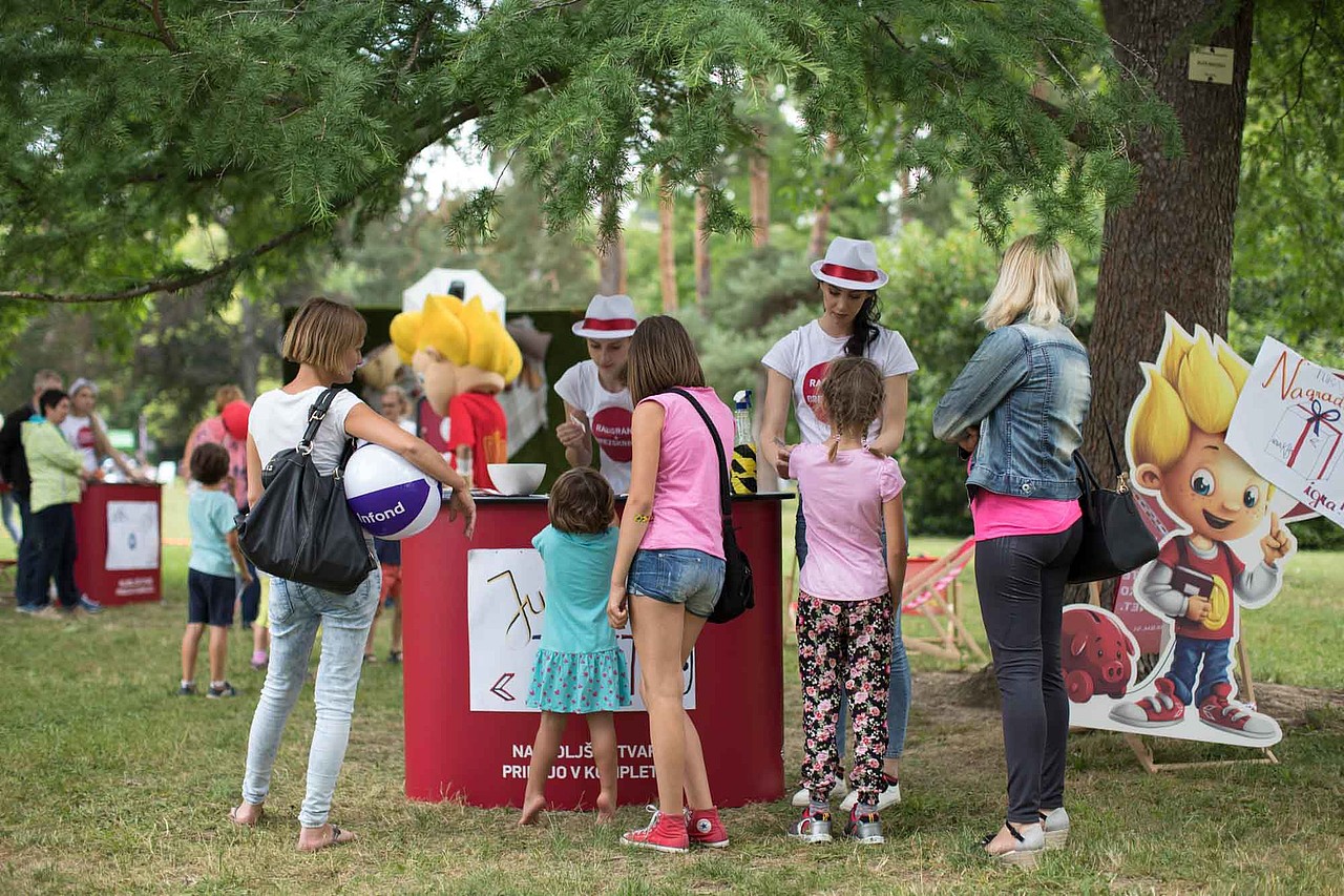 最适合活动现场的互动利器，必定不会缺少照相亭的身影（图ZMzA2Njc0Mzg4） - 其他摄影 - 站酷设计师Z567479307原创素材 - 站酷ZCOOL