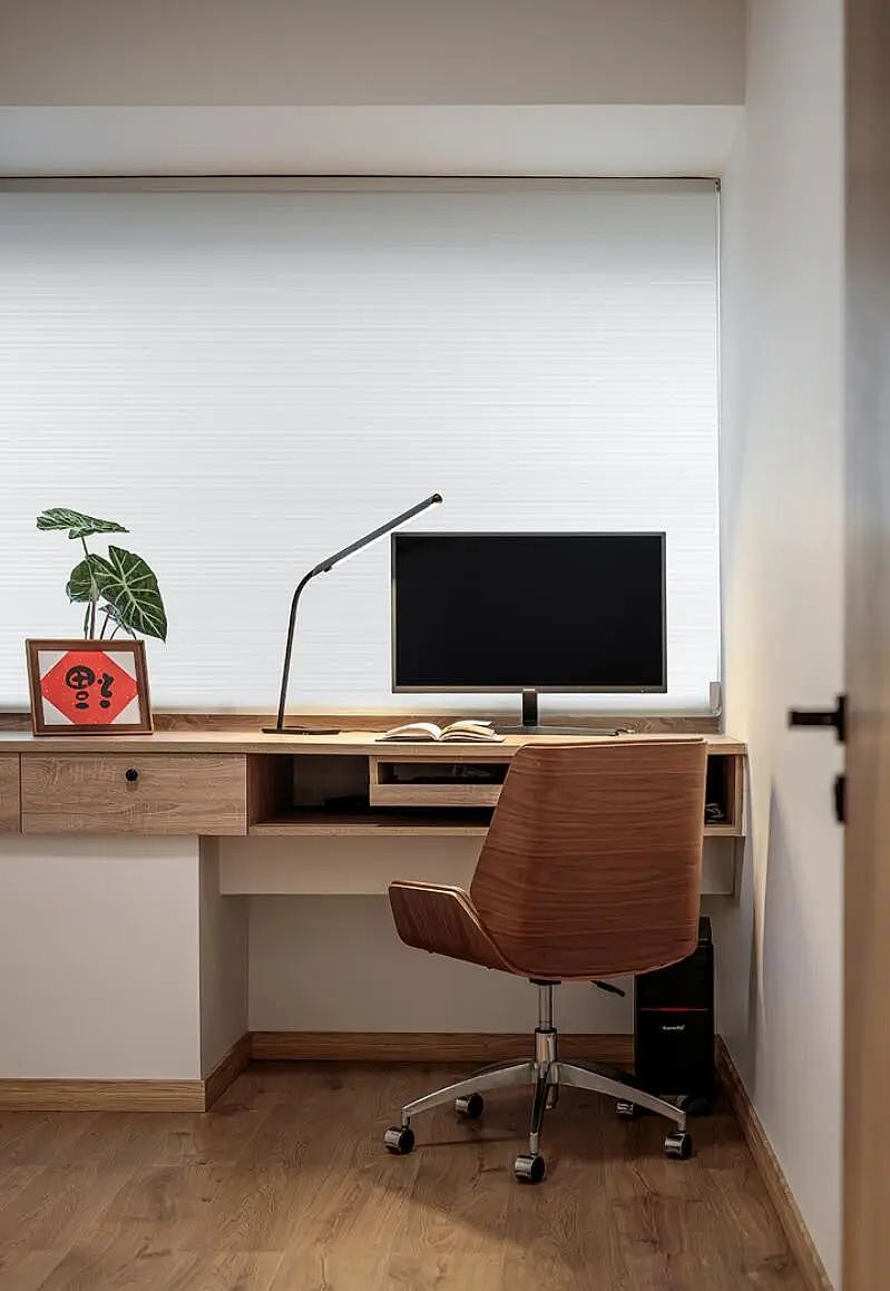 简约温馨的128 ㎡，小夫妻用大白墙上演“诗与远方”