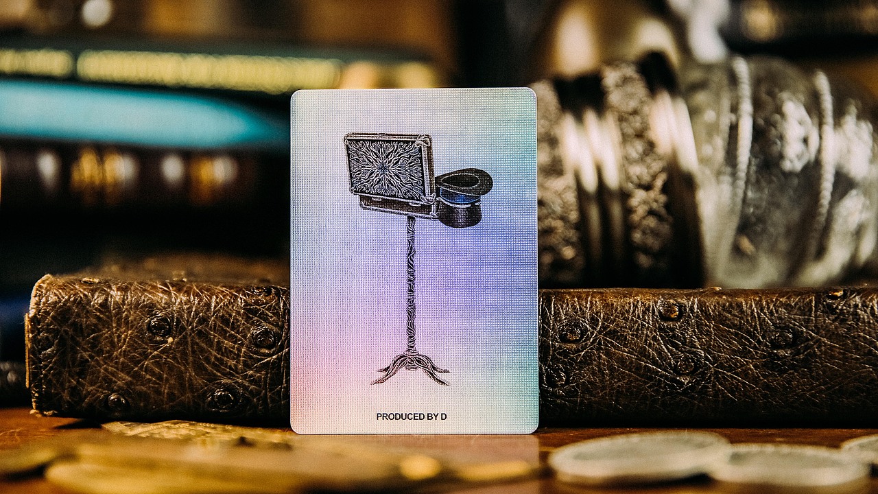 Illusionist 魔术师收藏纸牌扑克套装礼盒设计（图ZMzAxNDA1MTYw） - 包装 - 站酷设计师ARK方舟扑克原创素材 - 站酷ZCOOL