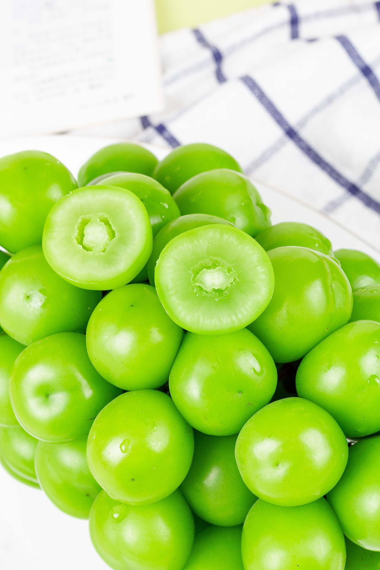 【美食摄影/水果】阳光玫瑰青提