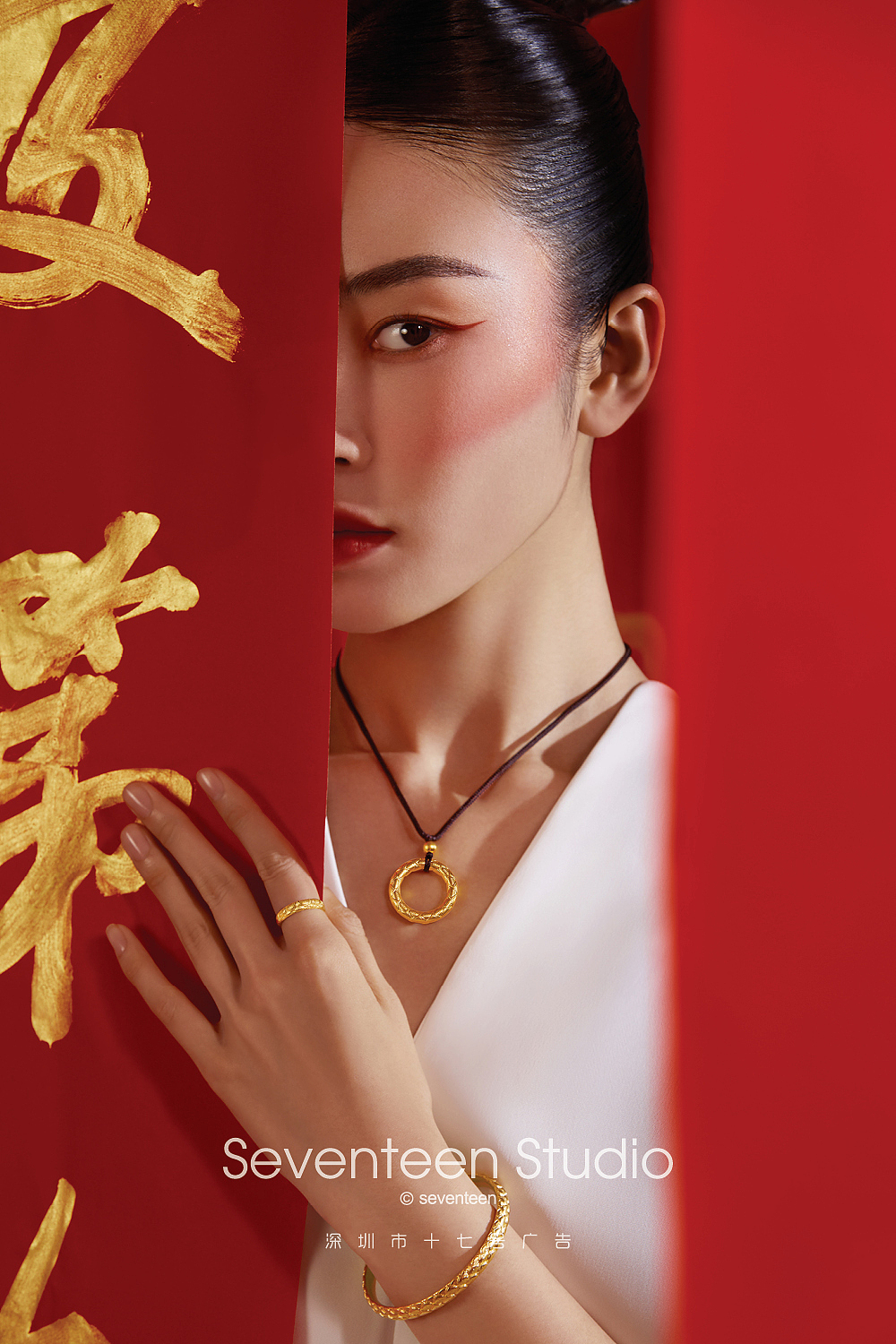 “周大生”非凡国潮--新中式黄金珠宝首饰摄影（图ZMzExMDU4NzQ4） - 时尚/艺术摄影 - 站酷设计师深圳市十七号团队原创素材 - 站酷ZCOOL