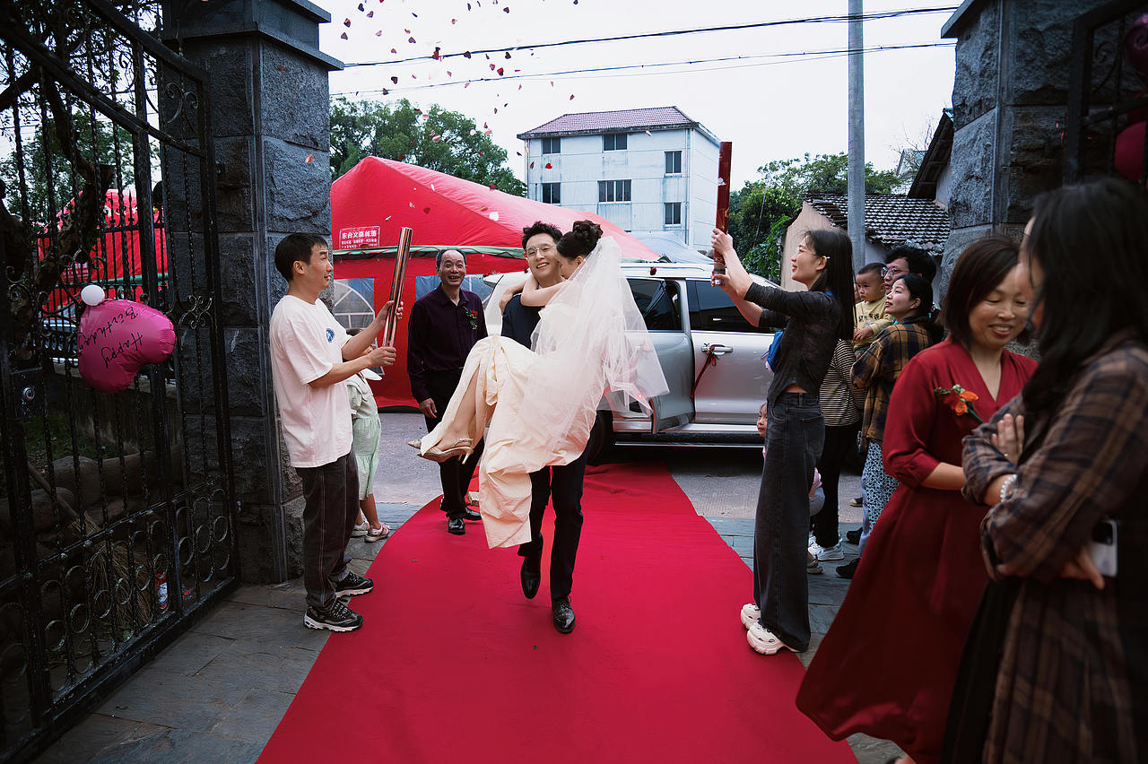 二三年十月五日婚（图ZMzU5NTc2MzY4） - 人像摄影 - 站酷设计师摄影方师傅Fonda原创素材 - 站酷ZCOOL