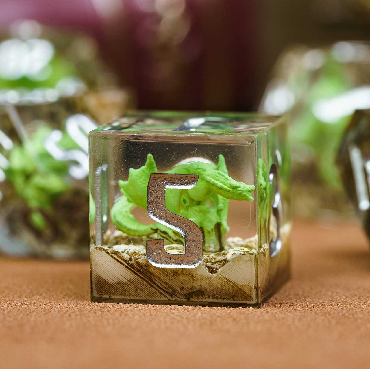 骰子系列（图ZMzIzMTY1NzQw） - 产品摄影 - 站酷设计师老猫枕咸鱼呀原创素材 - 站酷ZCOOL