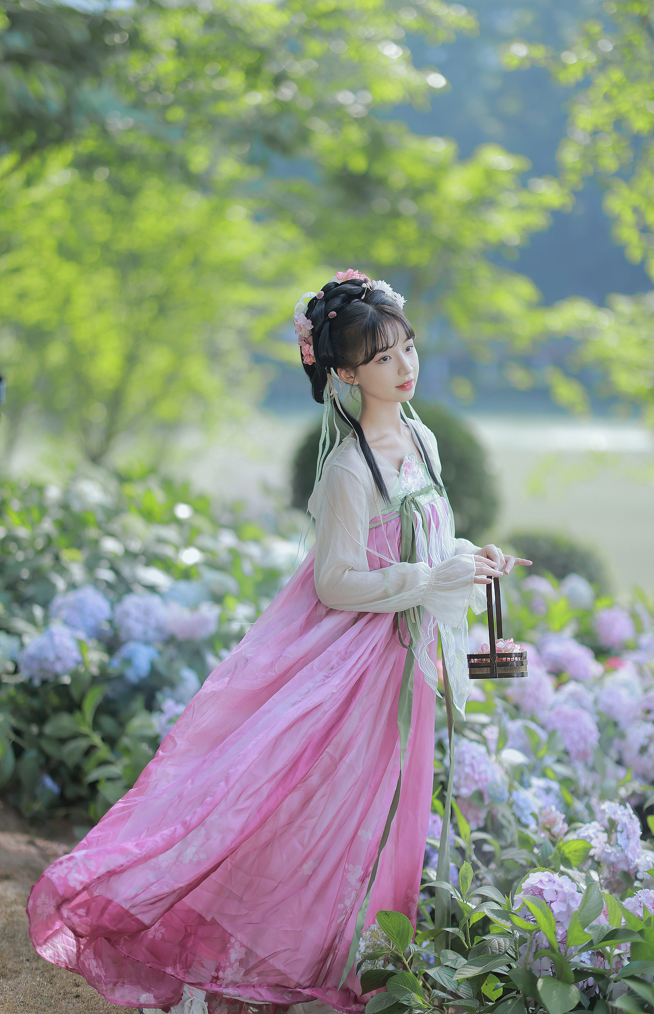 绣球花海（图ZMzAzMjk5NTUy） - 人像摄影 - 站酷设计师莓兮MAY原创素材 - 站酷ZCOOL