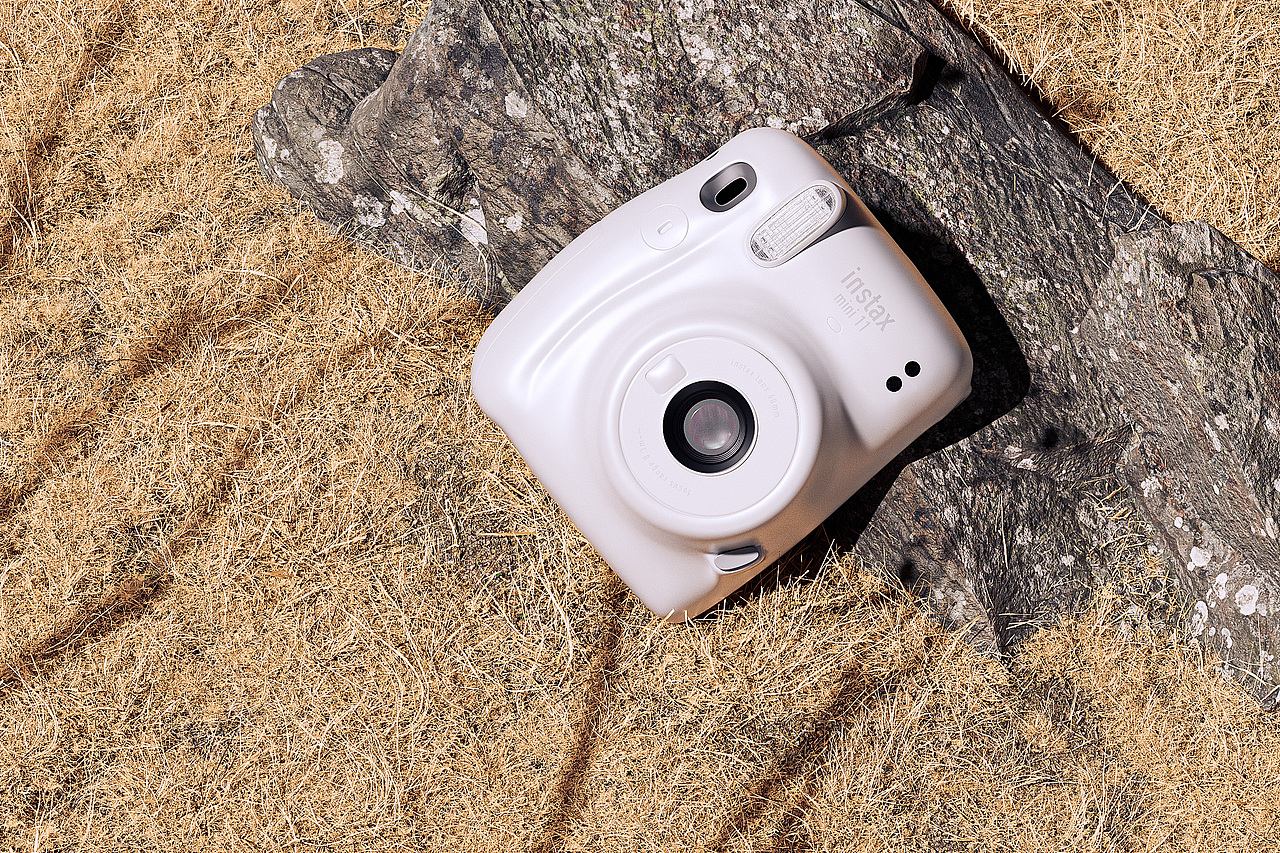 8月的渲染之~拍立得