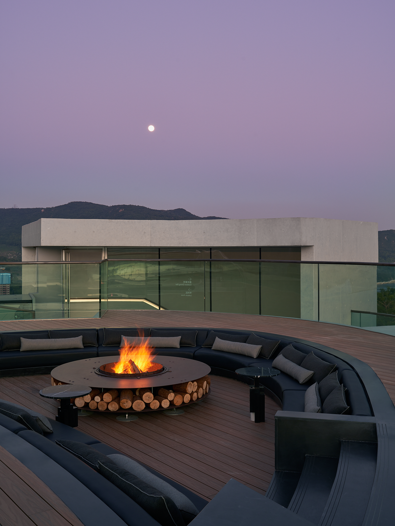 天琴湾露天餐厅（图ZMzMxNjk1MDgw） - 环境/建筑摄影 - 站酷设计师邓文浩原创素材 - 站酷ZCOOL