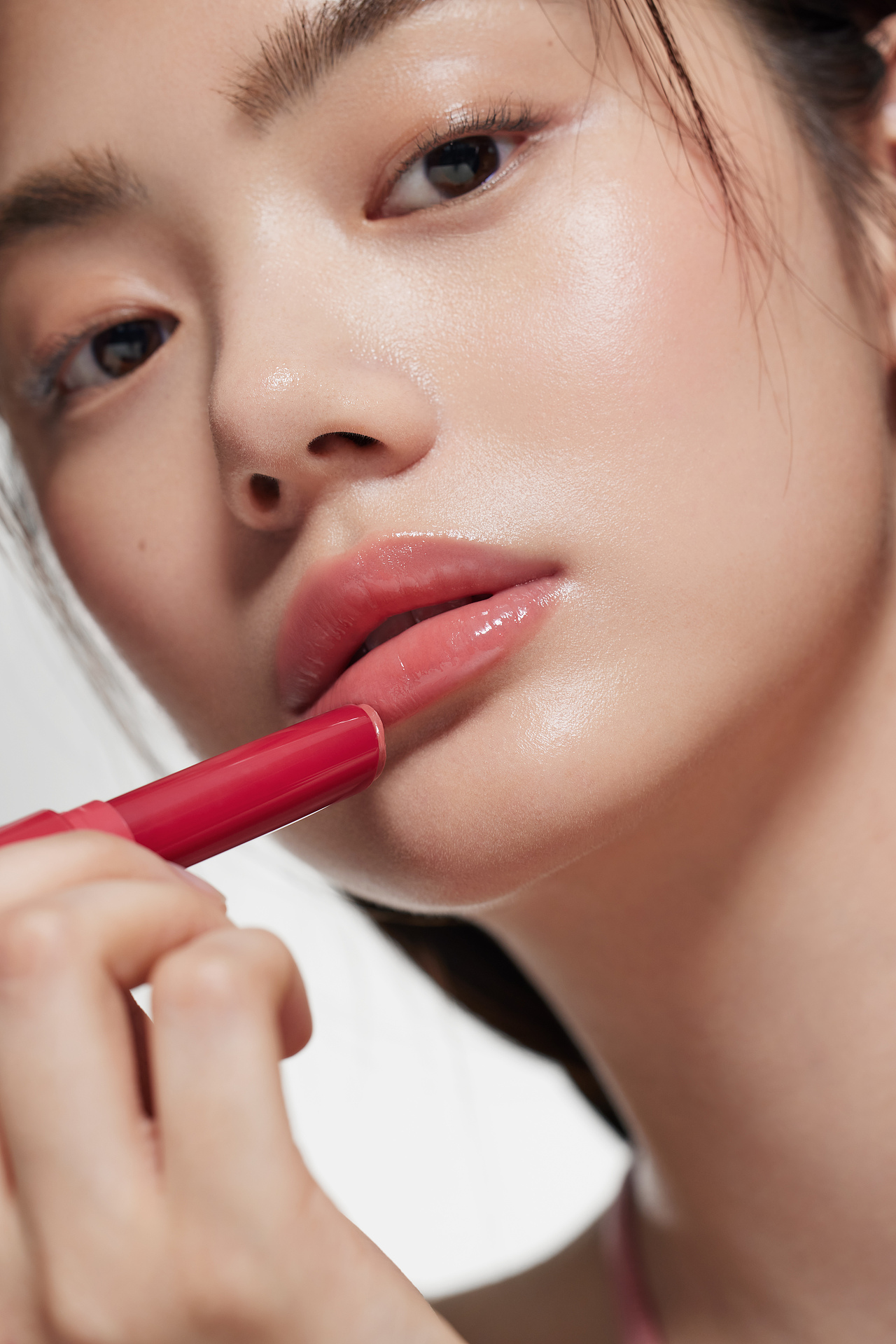 熔点口红| 随性洒脱的高级感（图ZMzQ5NTMwOTEy） - 人像摄影 - 站酷设计师他是33原创素材 - 站酷ZCOOL