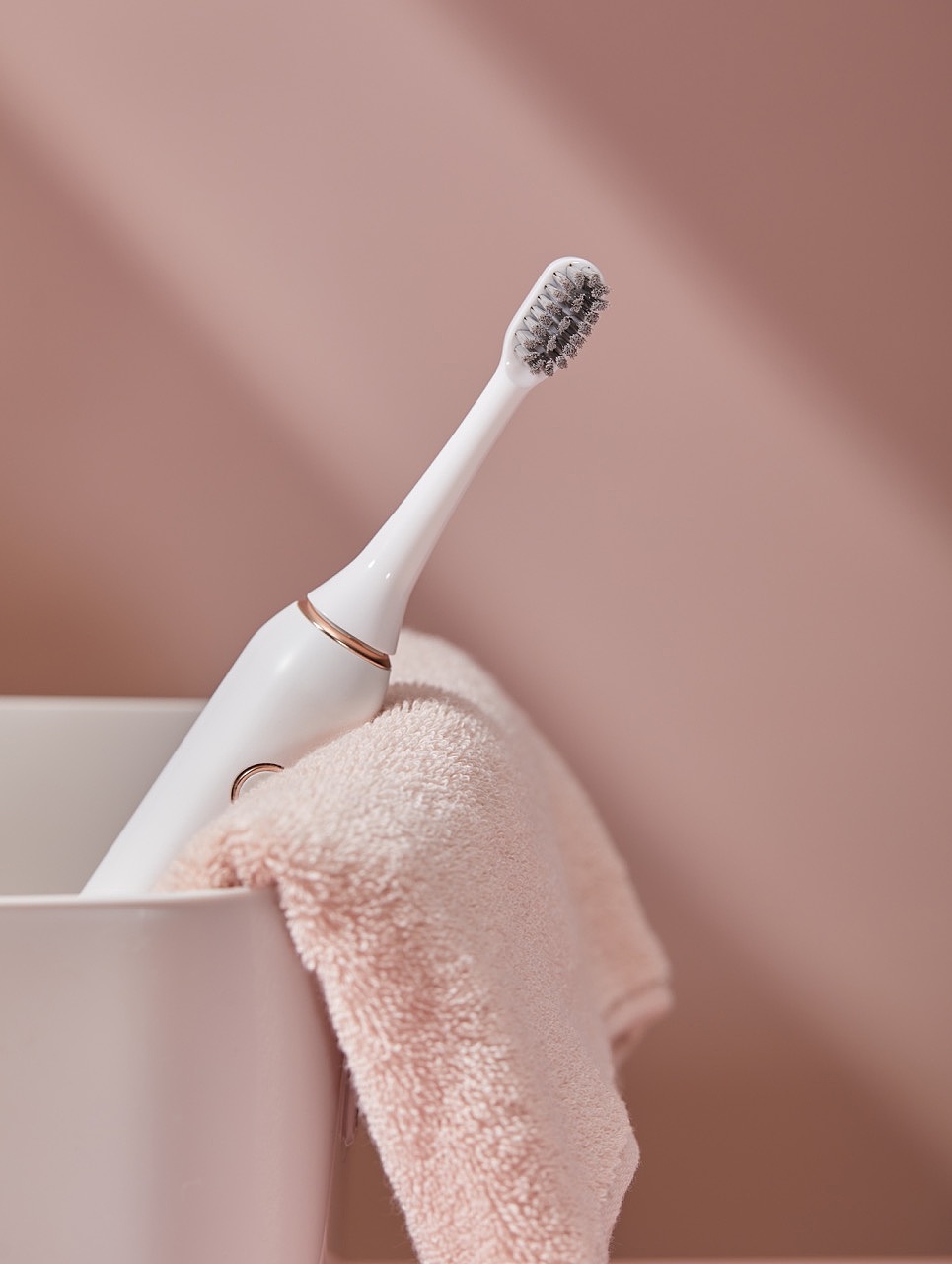 电动牙刷（图ZMjk5NTUxNDcy） - 产品摄影 - 站酷设计师广州摄影师leo原创素材 - 站酷ZCOOL