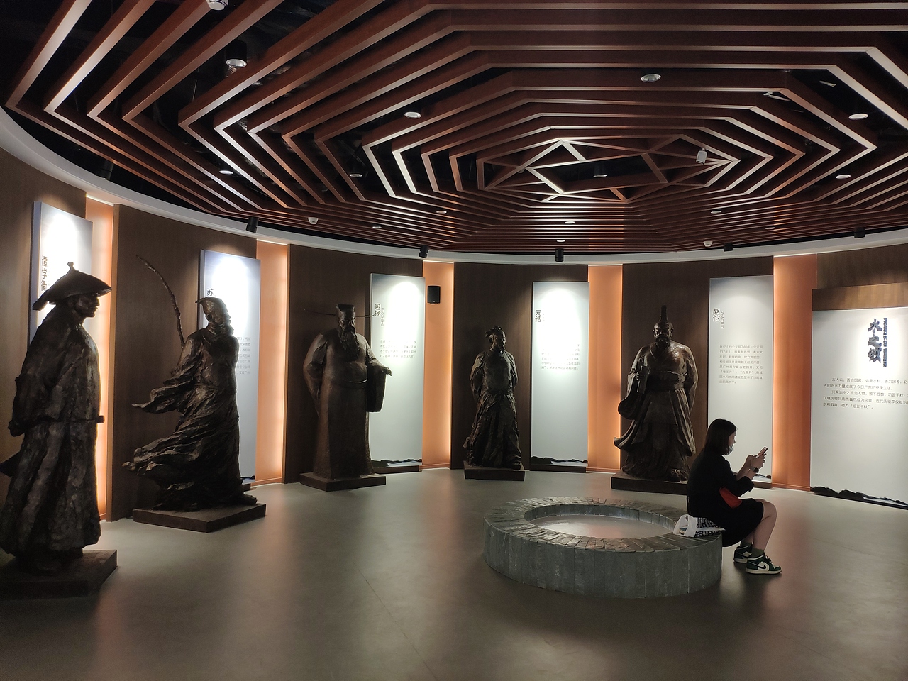 广州-水博苑（图ZMzAyNDI1MTYw） - 展陈设计 - 站酷设计师大湾区五花肉原创素材 - 站酷ZCOOL